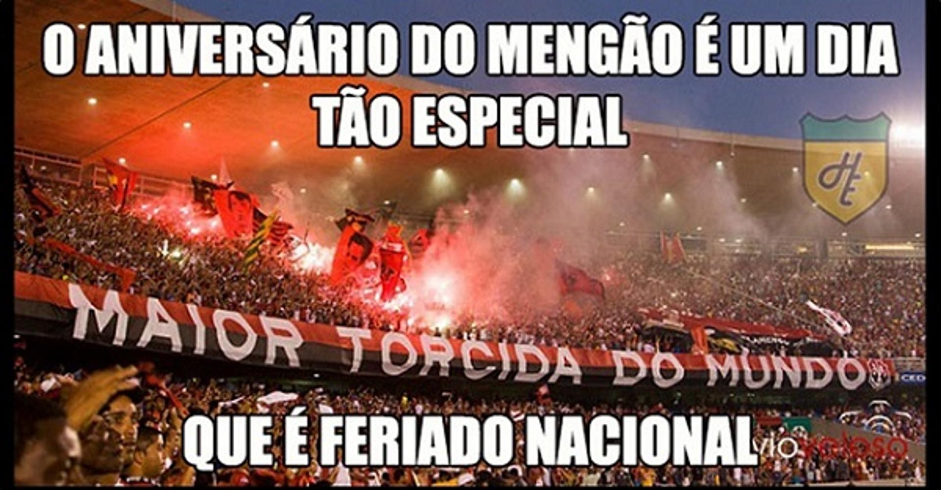 Torcedores do Flamengo comemoram os 121 anos