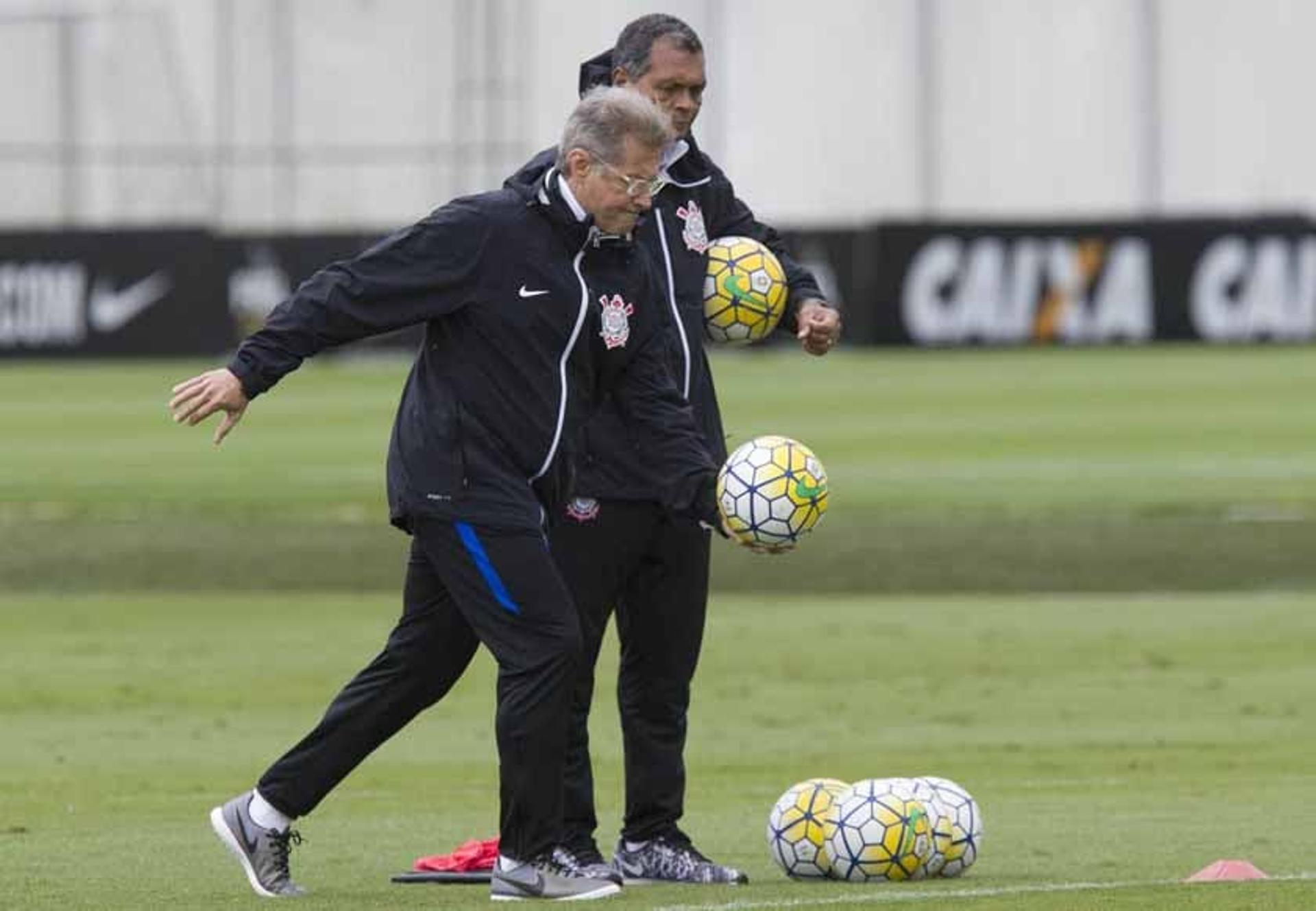 Treinamento desta sexta-feira no CT