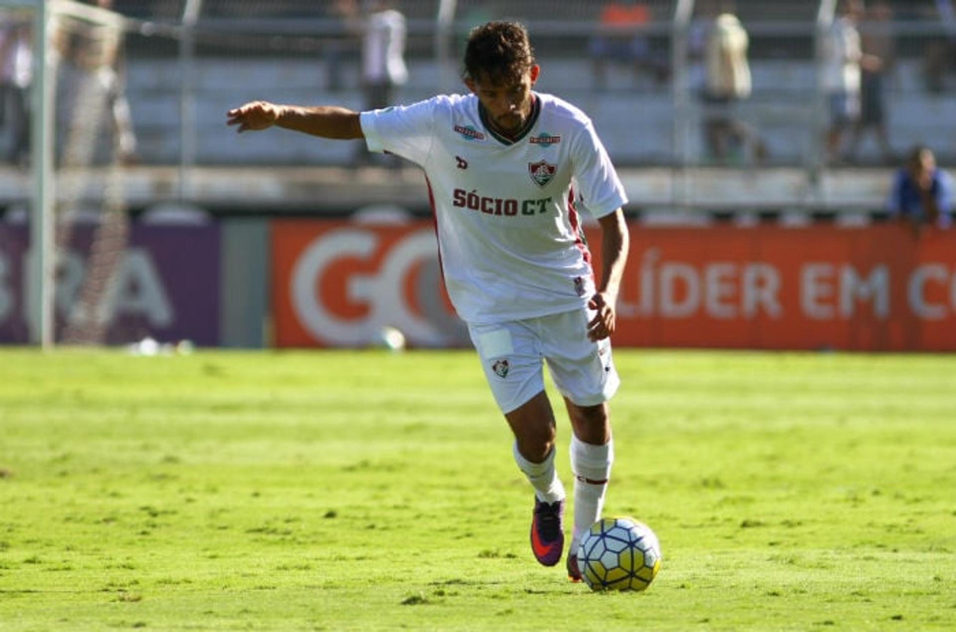 Ponte Preta x Fluminense - Gustavo Scarpa