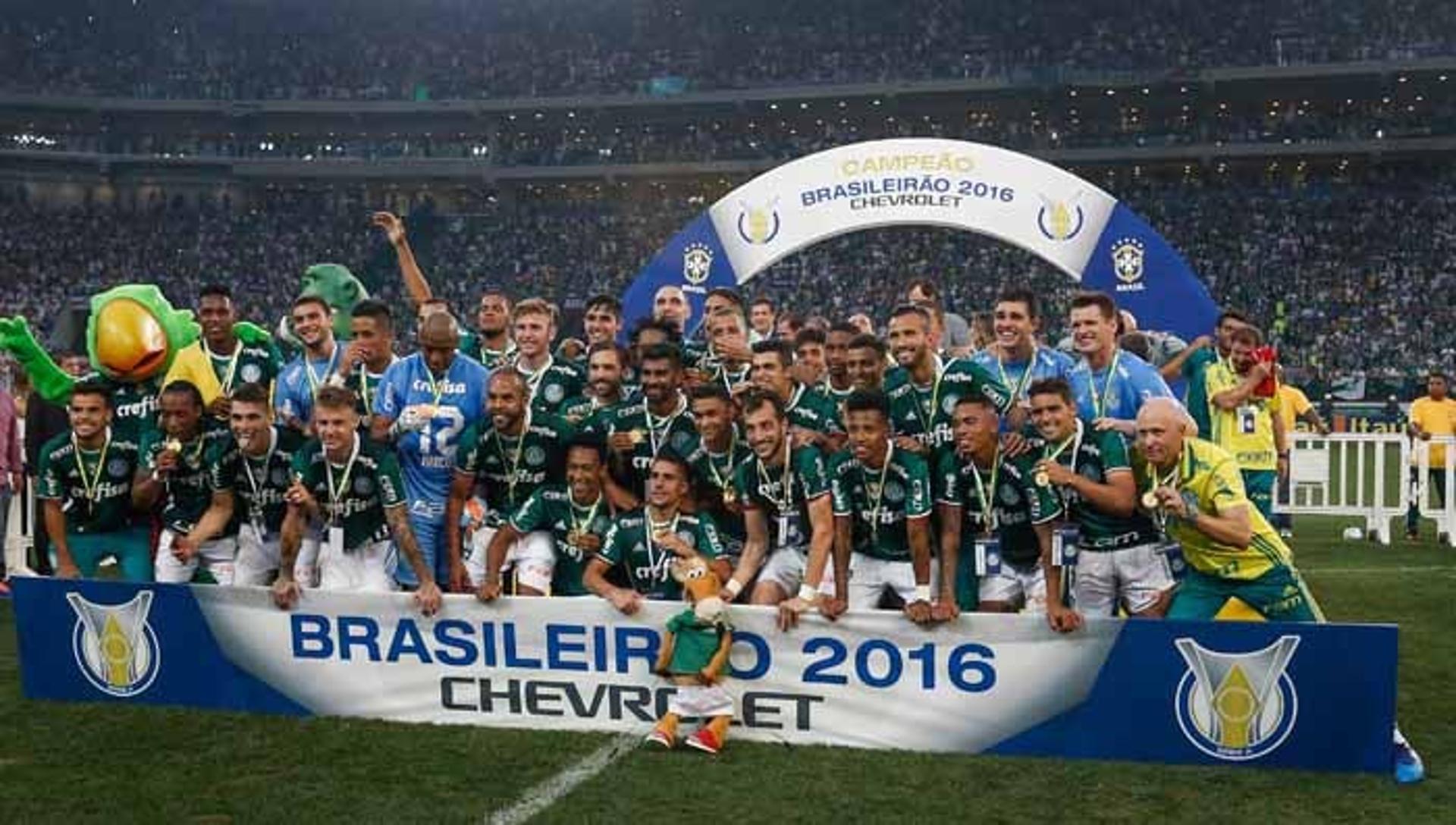 Campeão brasileiro com uma rodada de antecedência, Palmeiras tem desafio de manter bom rendimento na Copa Libertadores-2017