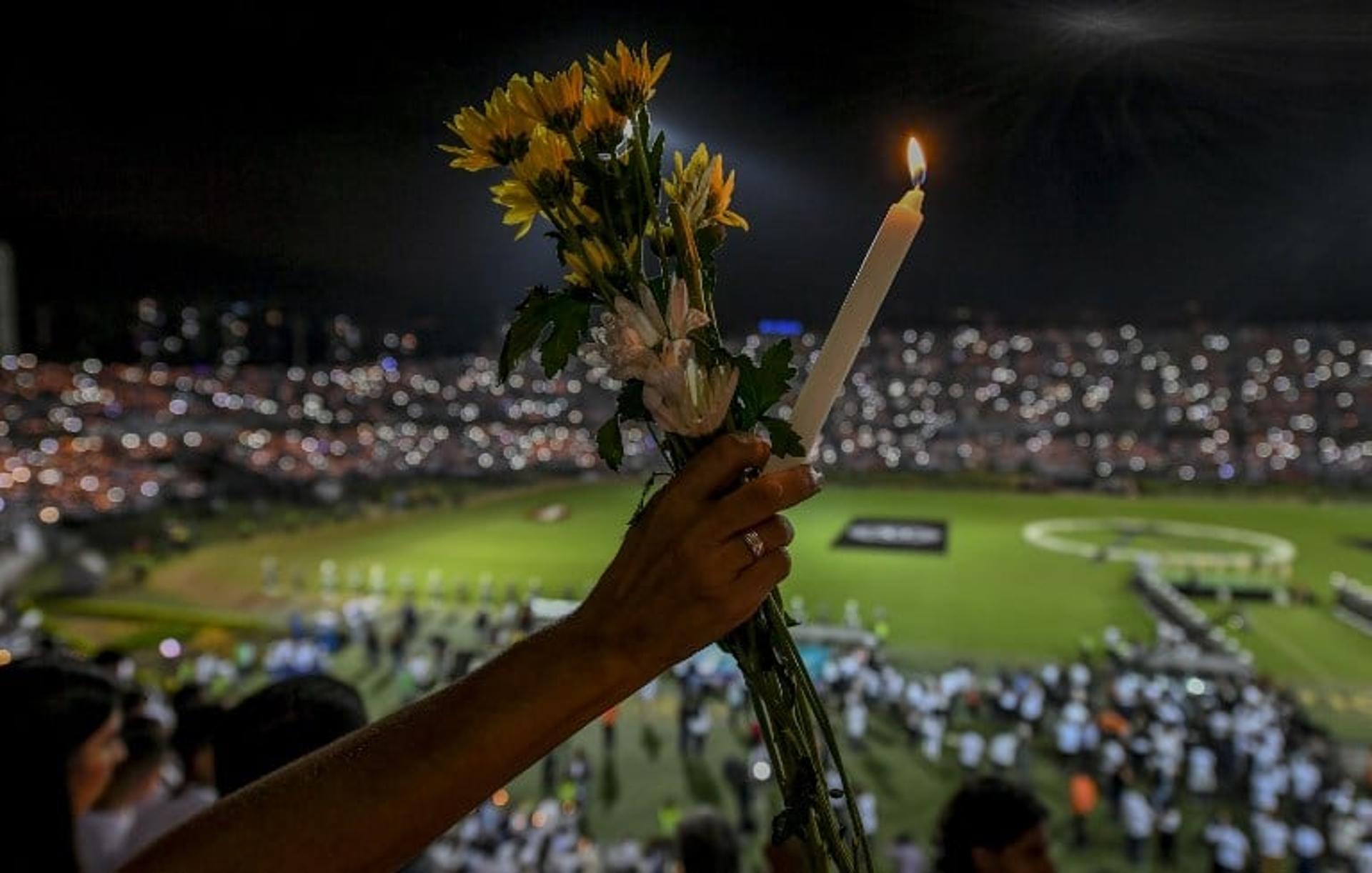 Homenagem no Atanasio Girardot - Chapecoense