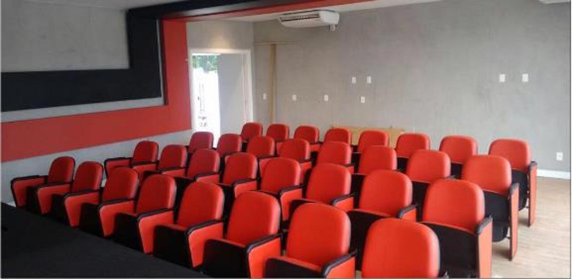 Nova sala de imprensa do Ninho do Urubu terá o nome do jornalista Victorino Chermont&nbsp;