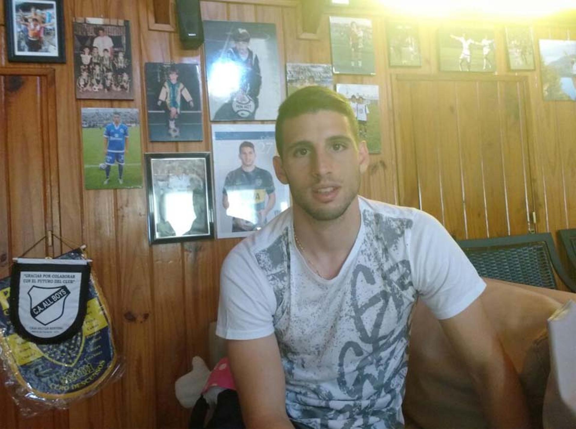 Calleri recebeu o LANCE! em sua casa no fim do ano passado