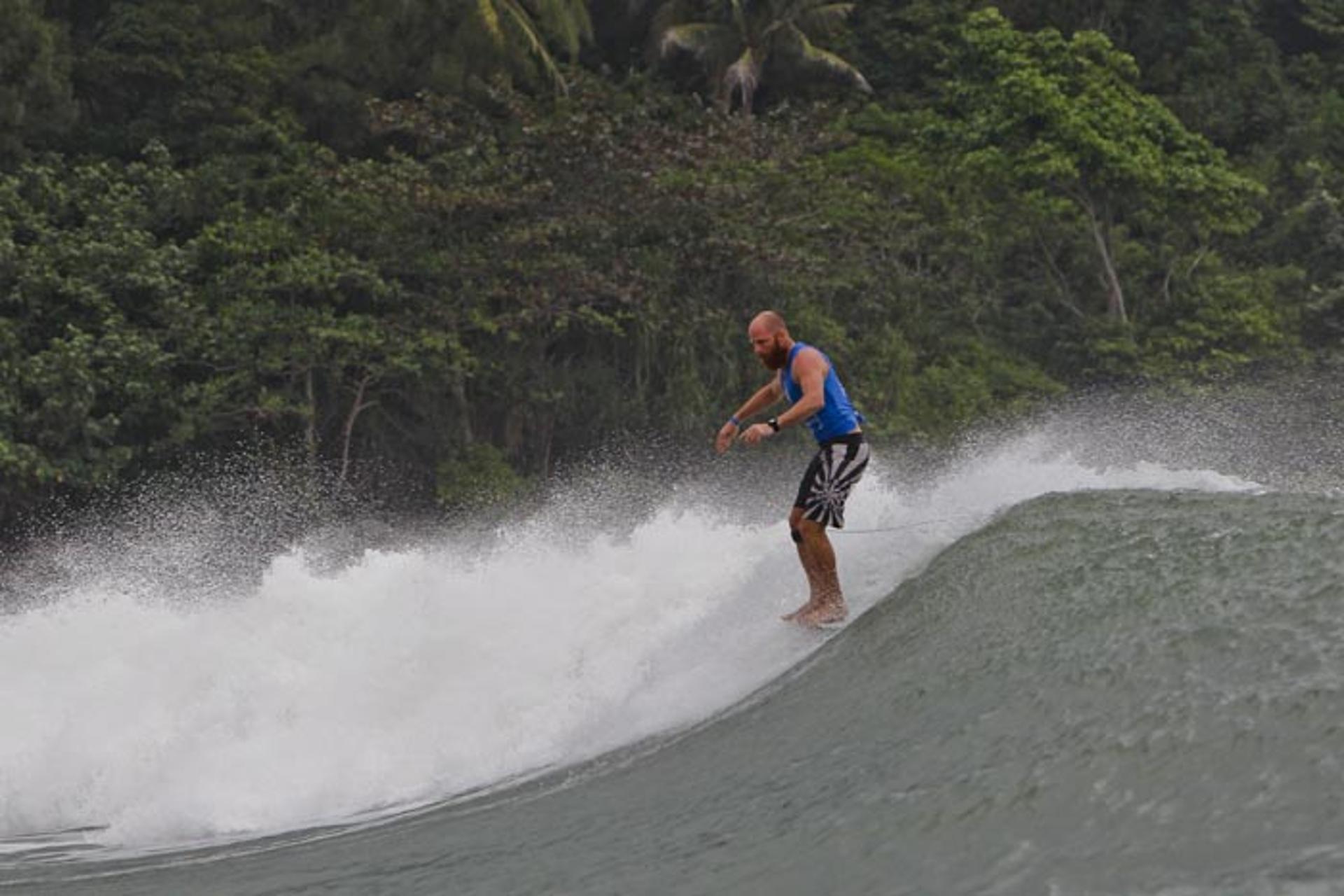 Phil Rajzman é bicampeão mundial de Longboard na China