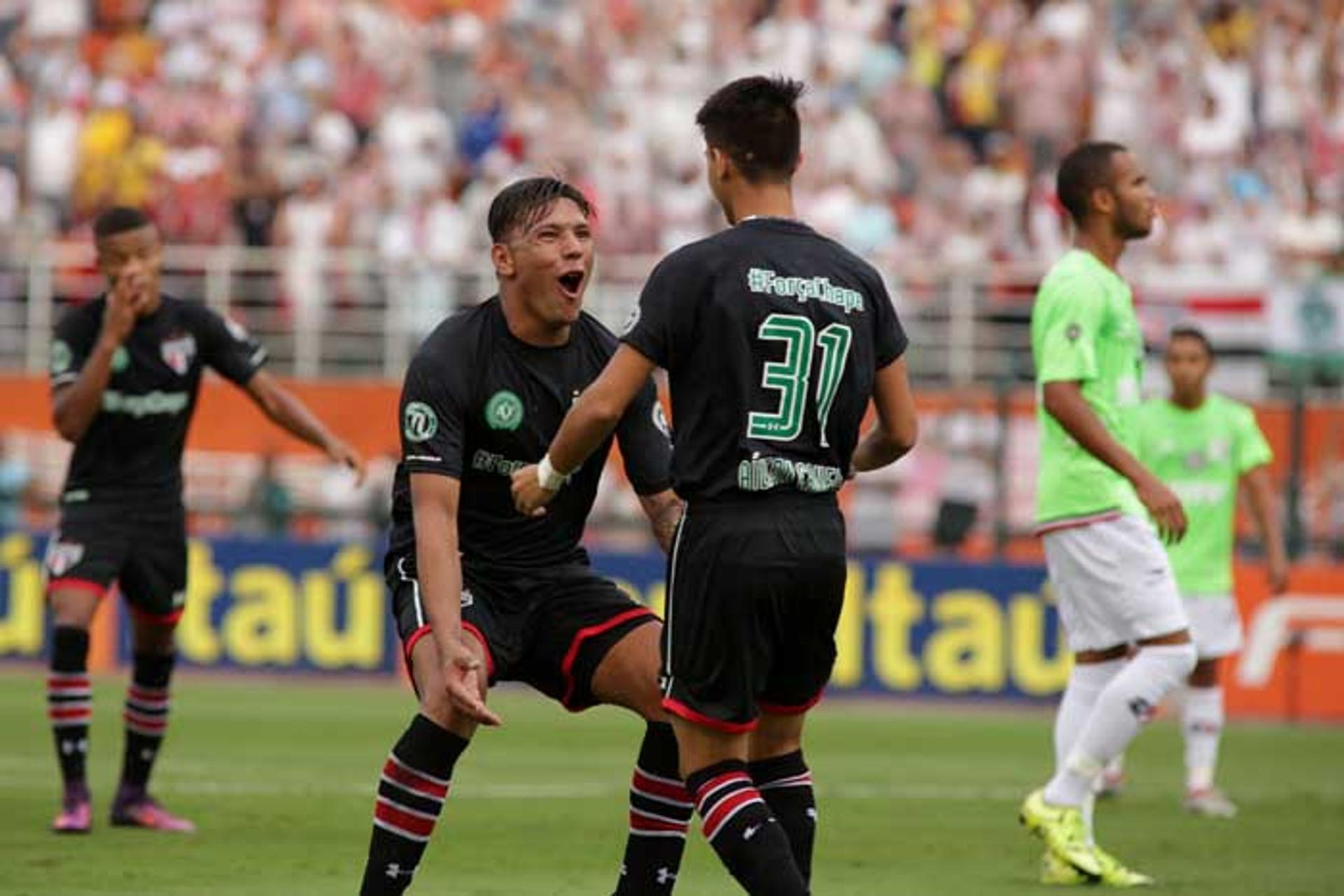 São Paulo 5x0 Santa Cruz