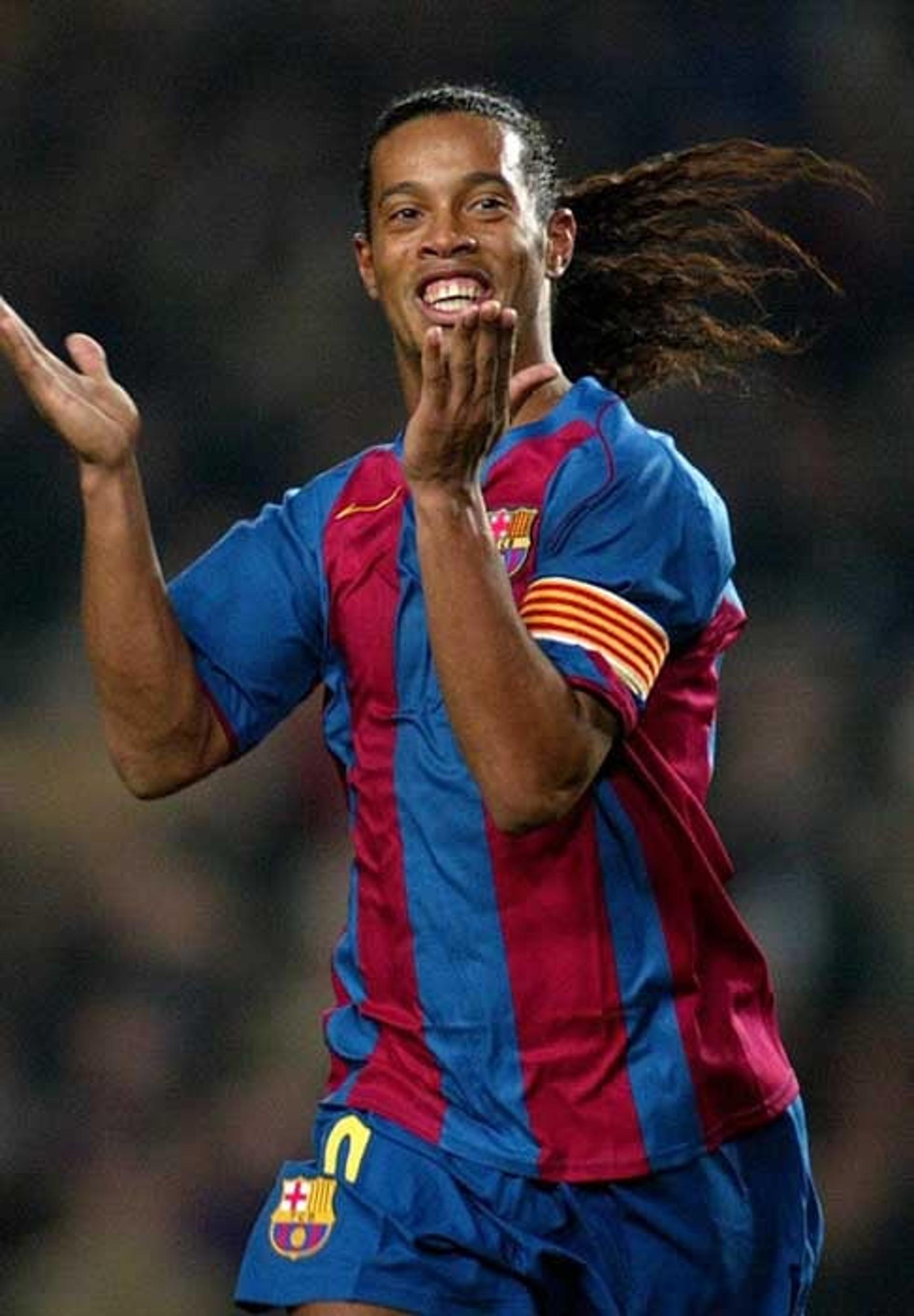 Ronaldinho repetiu a dose e levou o troféu em 2005