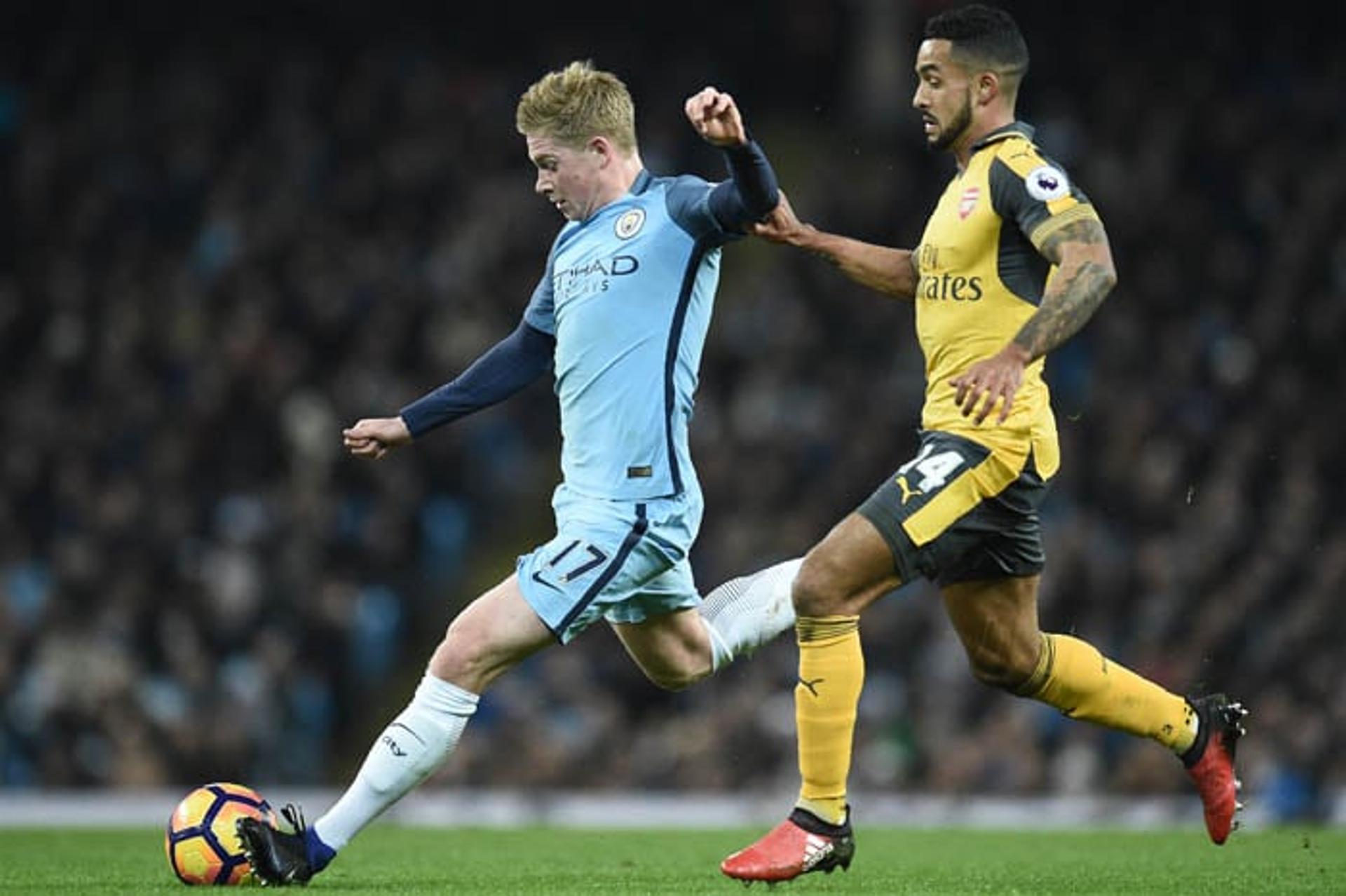 De Bruyne faz jogada para o Manchester City