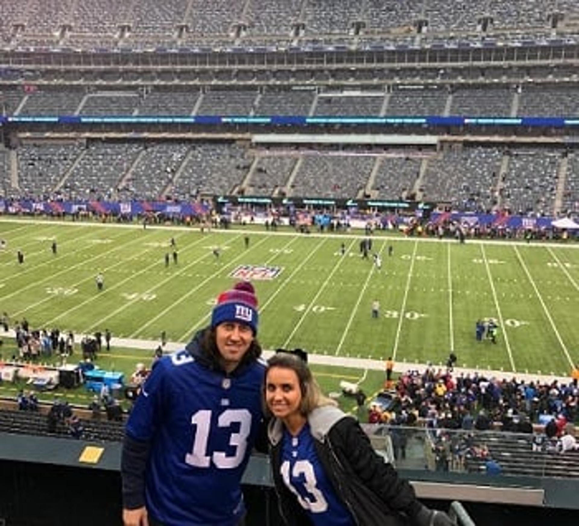 Nas férias, Cássio assiste jogo da NFL em Nova York