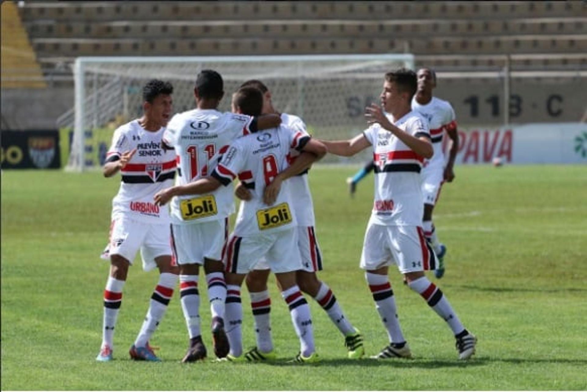 São Paulo x União Barbarense - Copinha