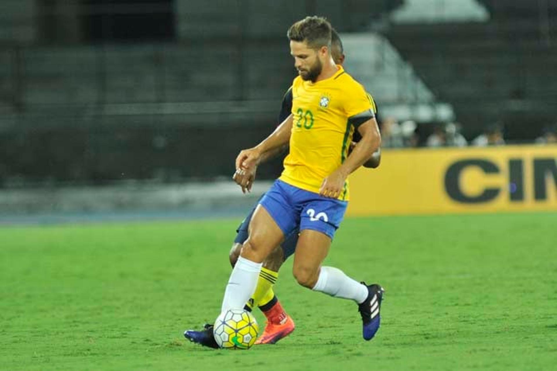 Diego vestiu a camisa da Seleção Brasileira no amistoso contra a Colômbia, no início deste ano