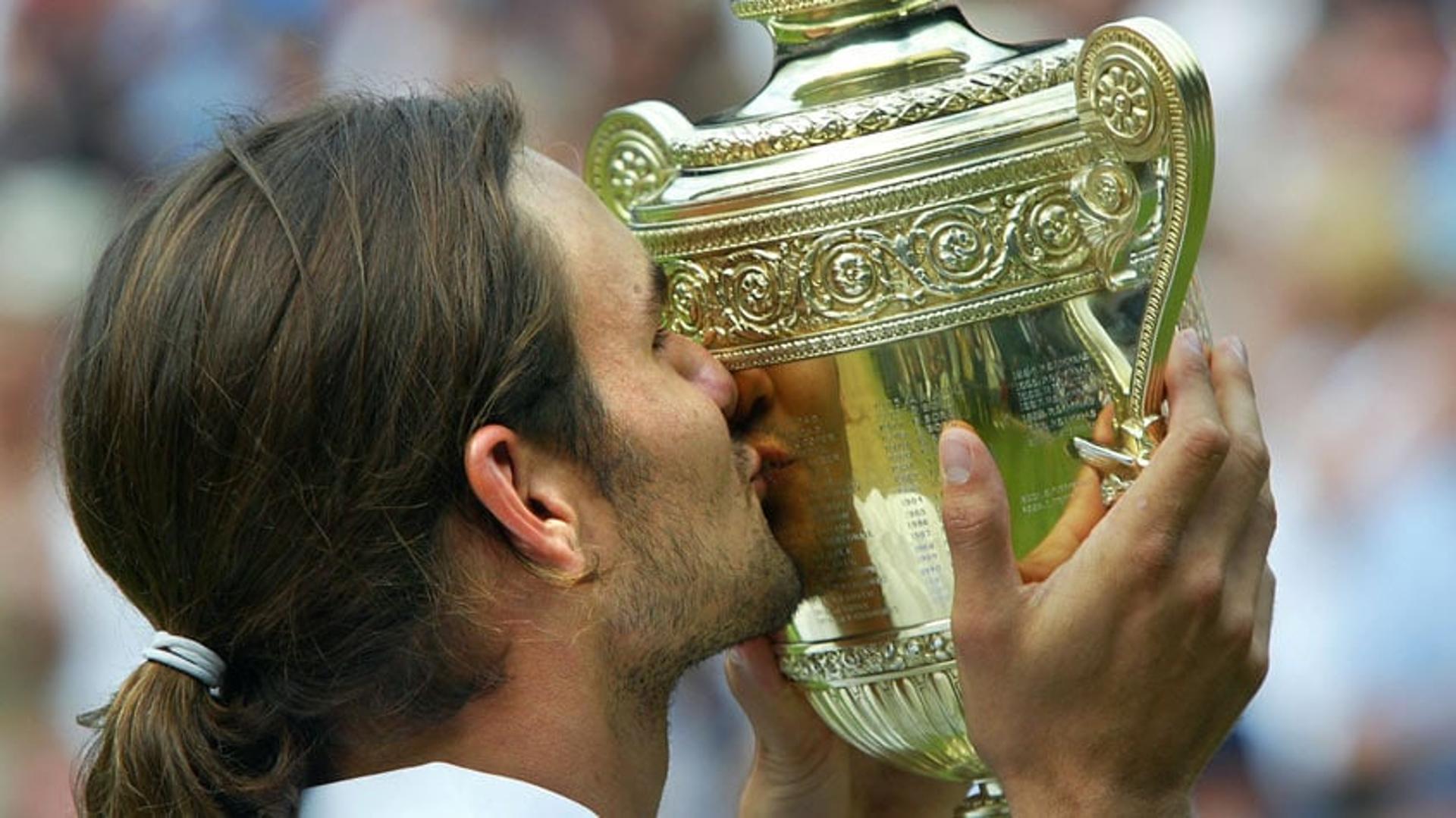 Roger Federer foi campeão de Wimbledon em 2003