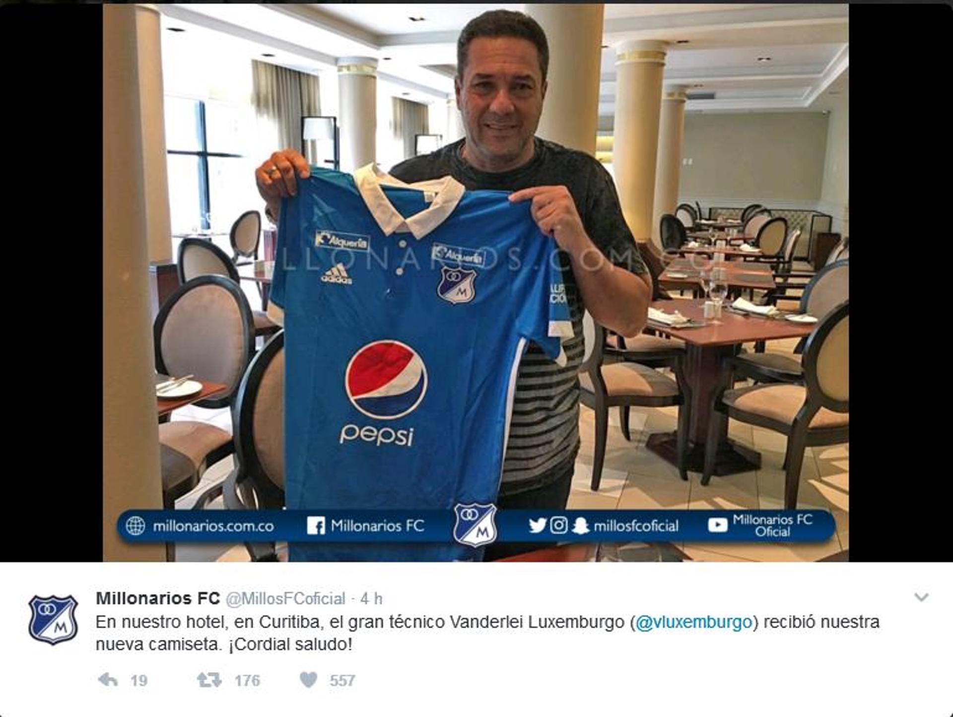 Vanderlei Luxemburgo ganha camisa do Millonarios FC