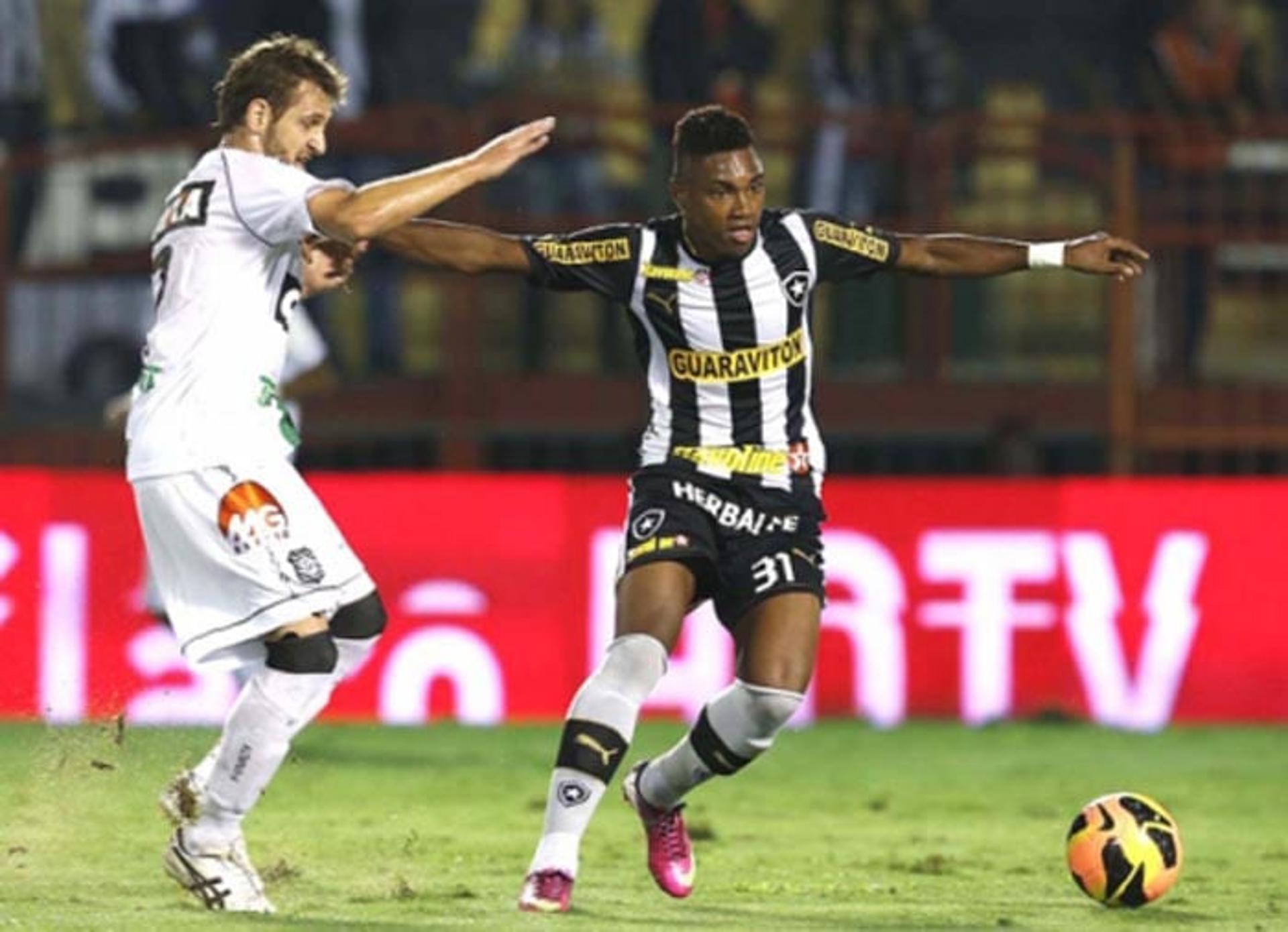 Vitinho - Botafogo 2012/13 - 41 jogos e 11 gols