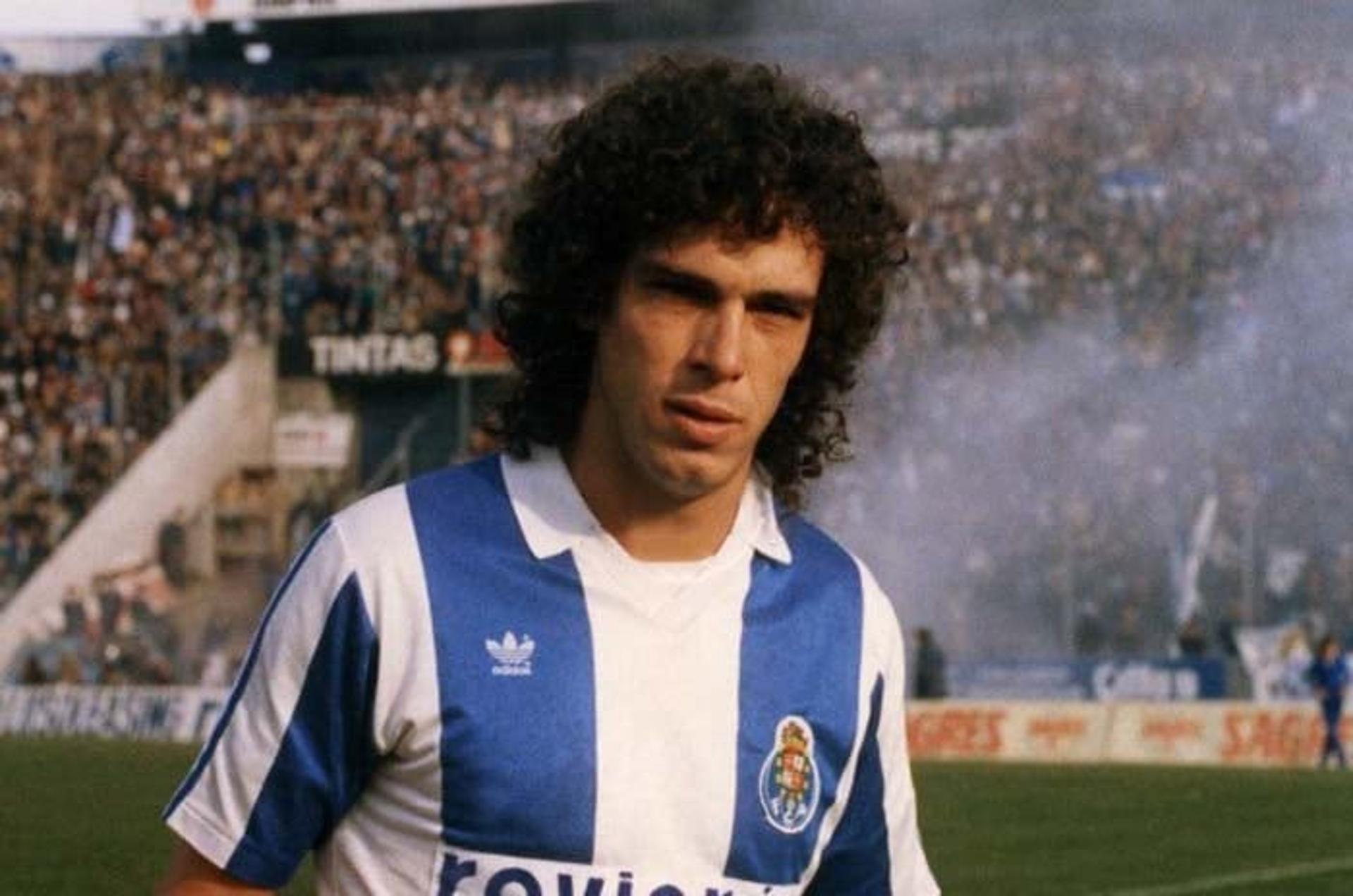 Casagrande: Campeão europeu pelo Porto em 1987, jogou seis vezes, fez um gol, e teria começado a usar heroína lá