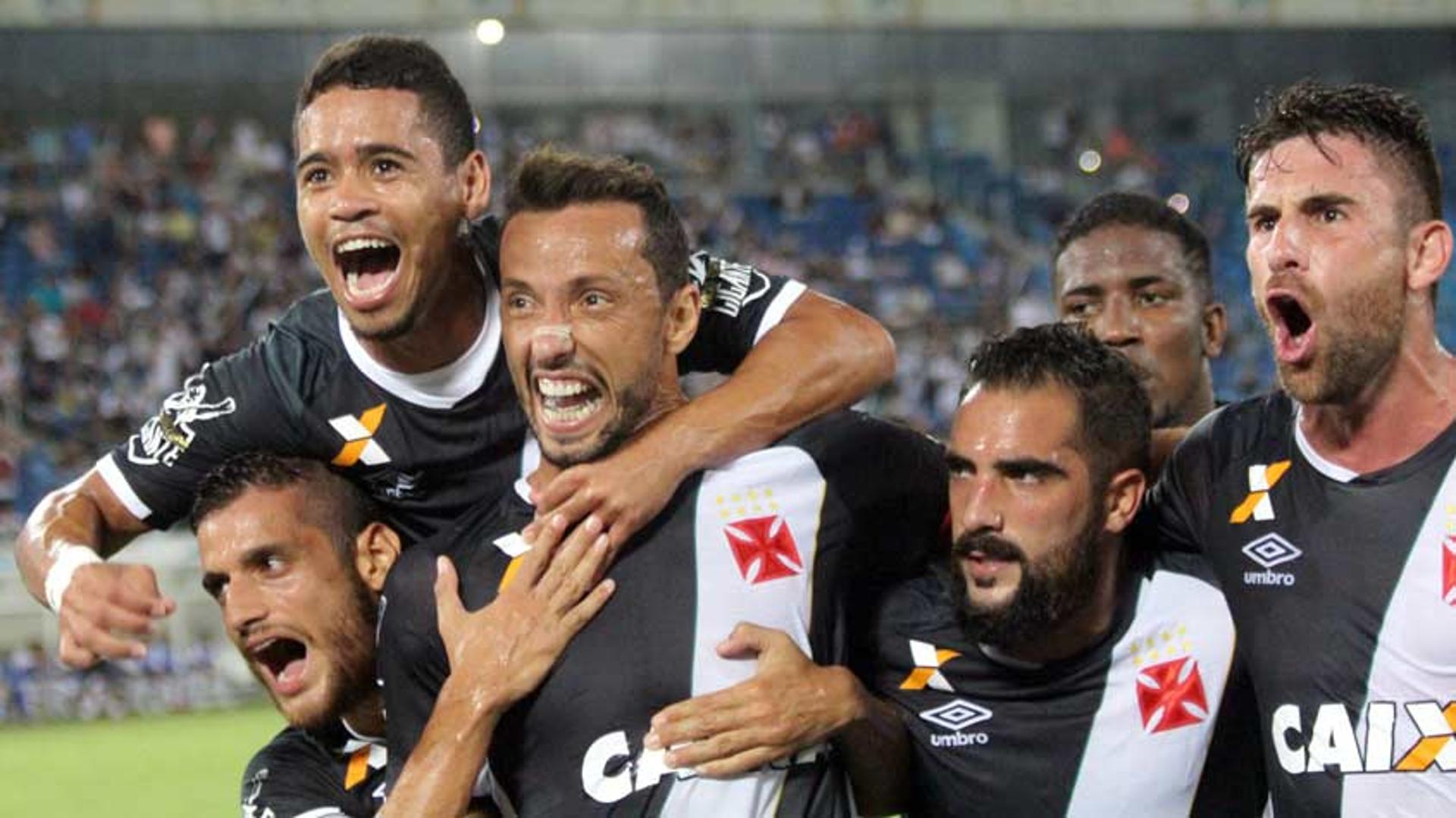 Confira imagens a seguir na galeria especial do LANCE! da partida entre Vasco e Santos-AP no Rio Grande do Norte