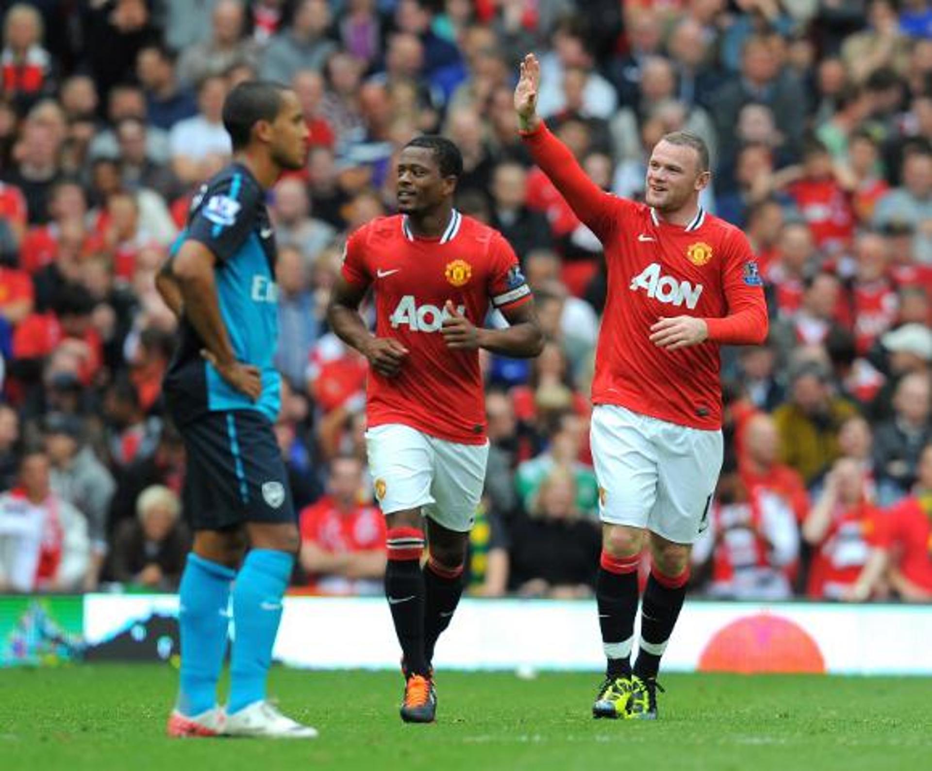 Manchester United 8x2 Arsenal - Na temporada 2011/12, Rooney e cia podem não ter levado o título do inglês, mas fizeram uma das grandes partidas da Premier League. Apesar da equipe dos Red Devils serem claramente superiores, o placar elástico surpreendeu muita gente.