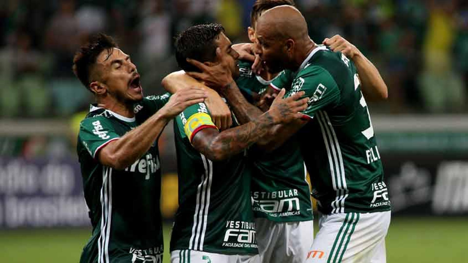 Dudu abriu o placar pelo Palmeiras