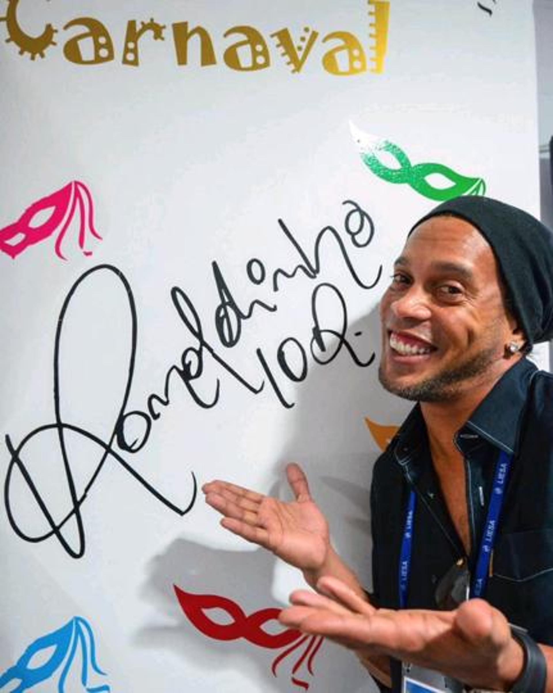 Ronaldinho Gaúcho curtiu o carnaval no Rio de Janeiro