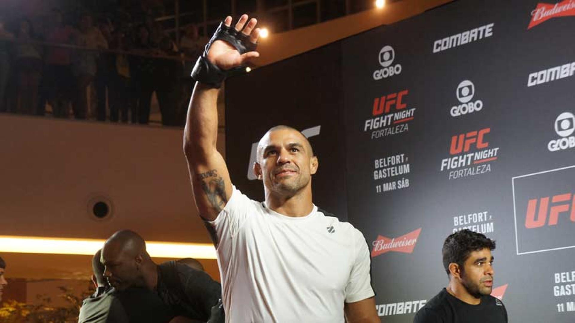 Vitor Belfort participou do treino aberto do UFC Fortaleza