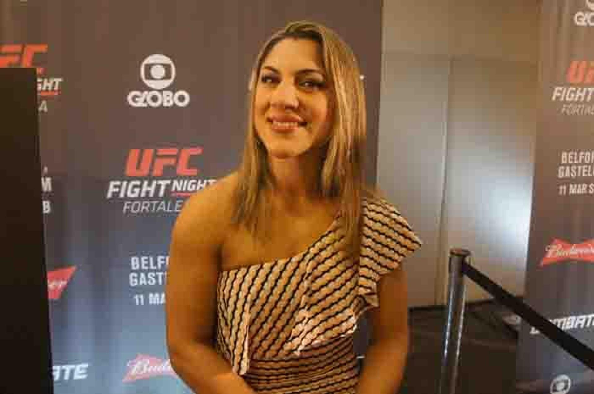 Bethe Correia participa de Media Day do UFC Fortaleza