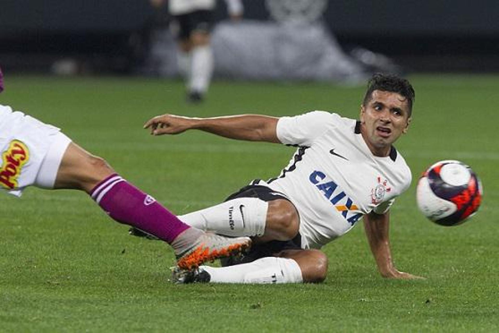 Guilherme não joga pelo Corinthians há um mês