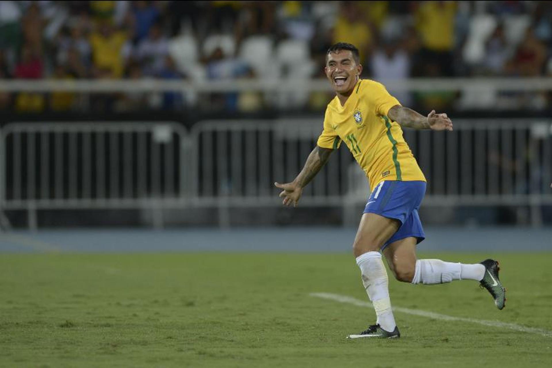 Dudu fez o gol da vitória da Seleção Brasileira sobre a Colômbia