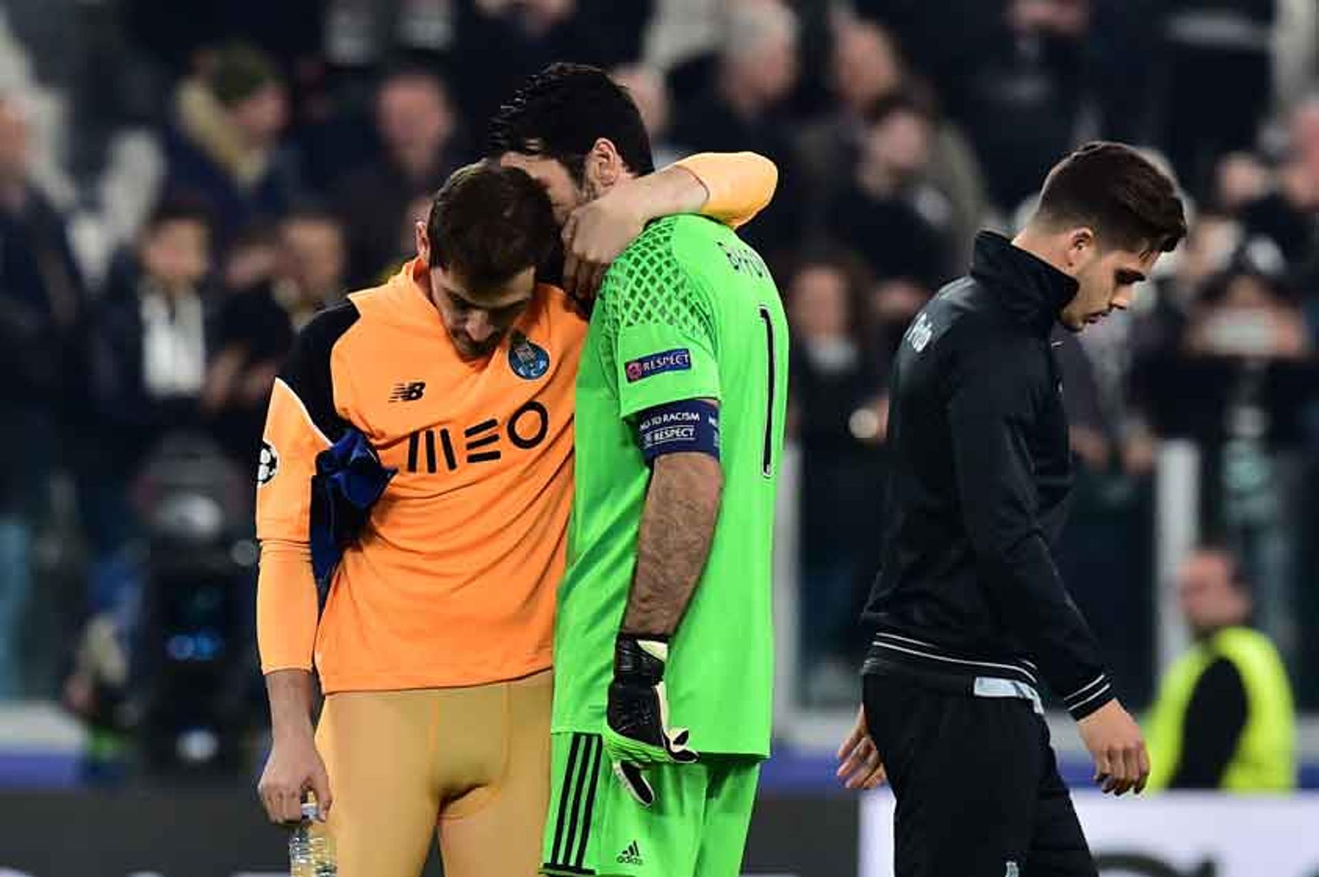 Buffon e Casillas - Juventus x Porto