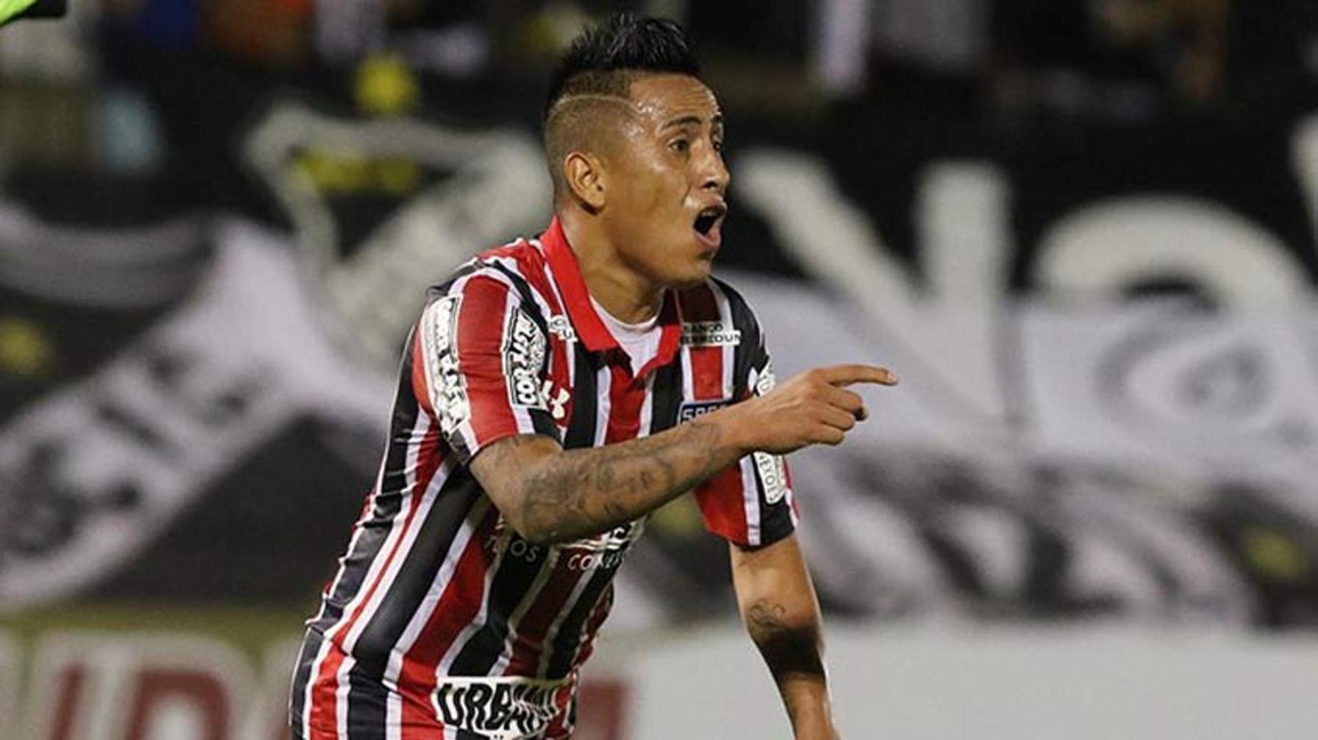 Cueva faz e São Paulo empata com o ABC