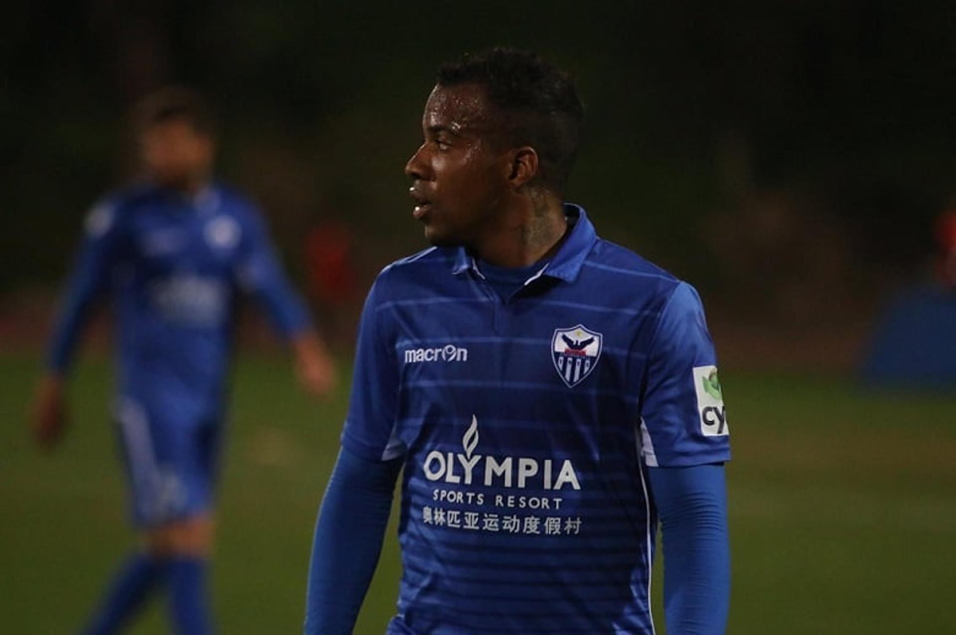 Guilherme Santos em ação pelo Anorthosis Famagusta