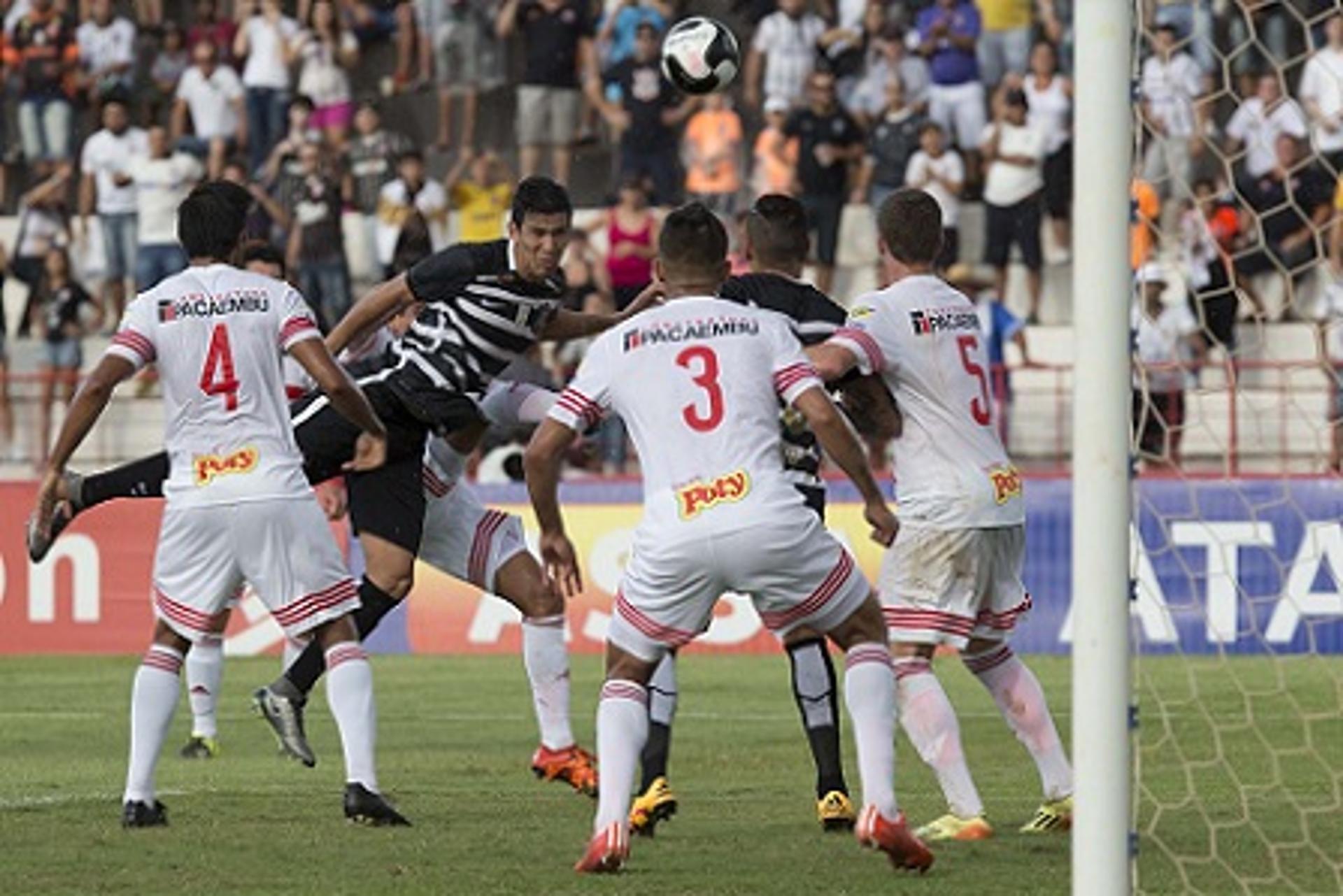 Último duelo: &nbsp;Botafogo-SP 0 x 3 Corinthians - 13/3/17