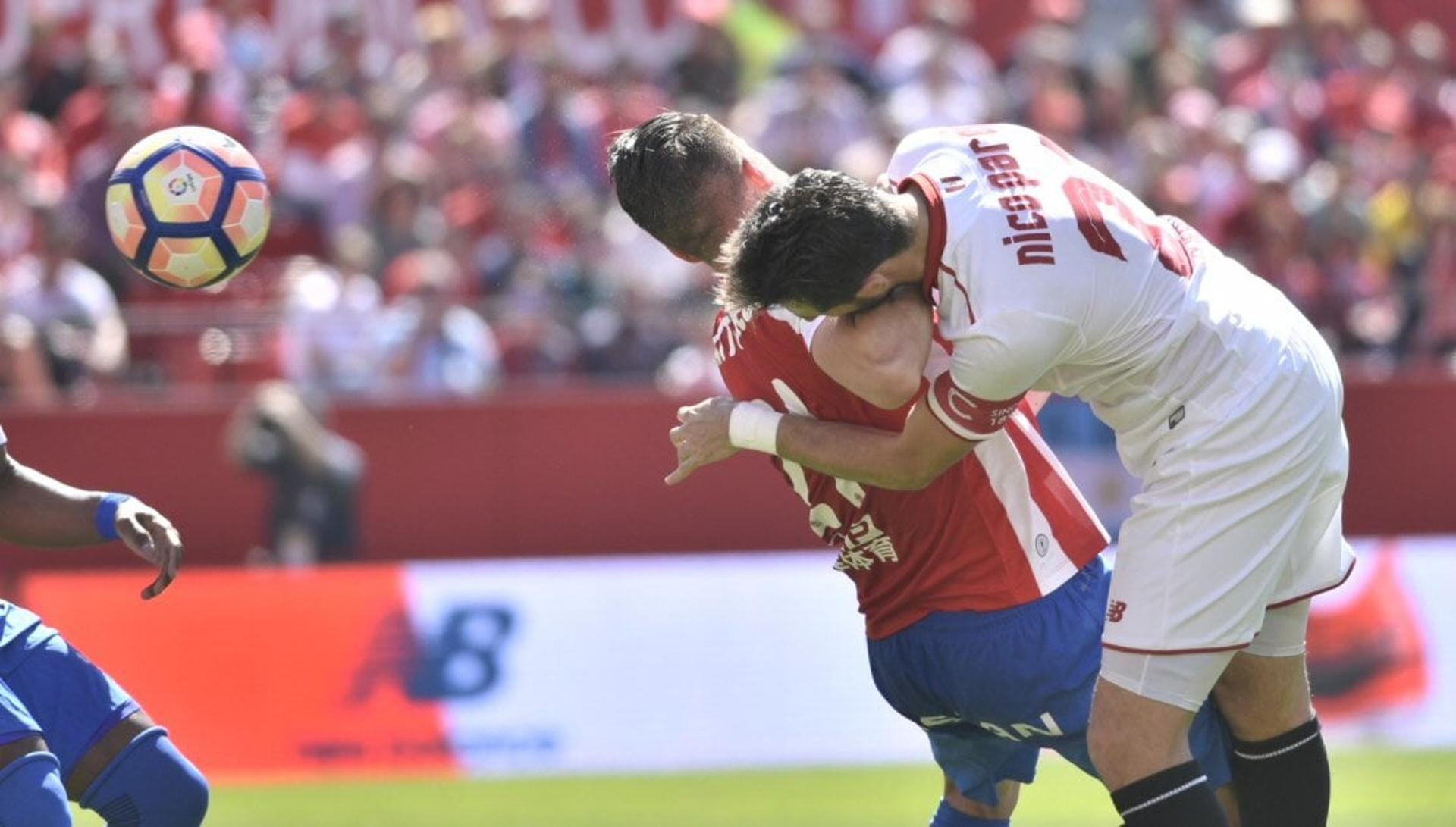 Pareja - Sevilla x Sporting Gijón