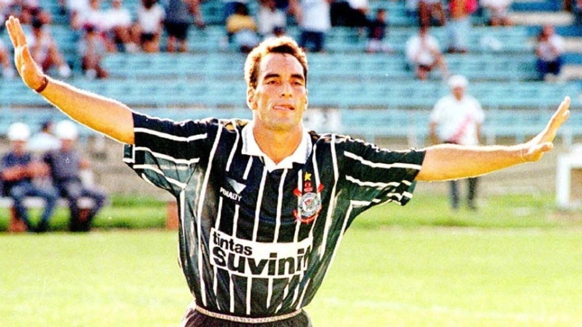 Edmundo, ex-jogador do Corinthians