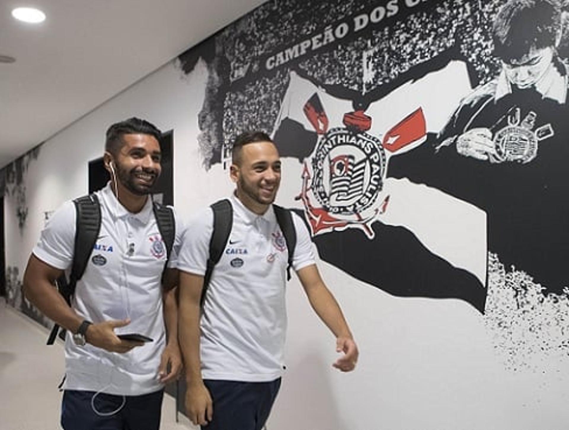 Guilherme e Maycon foram dispensados de treino do Corinthians