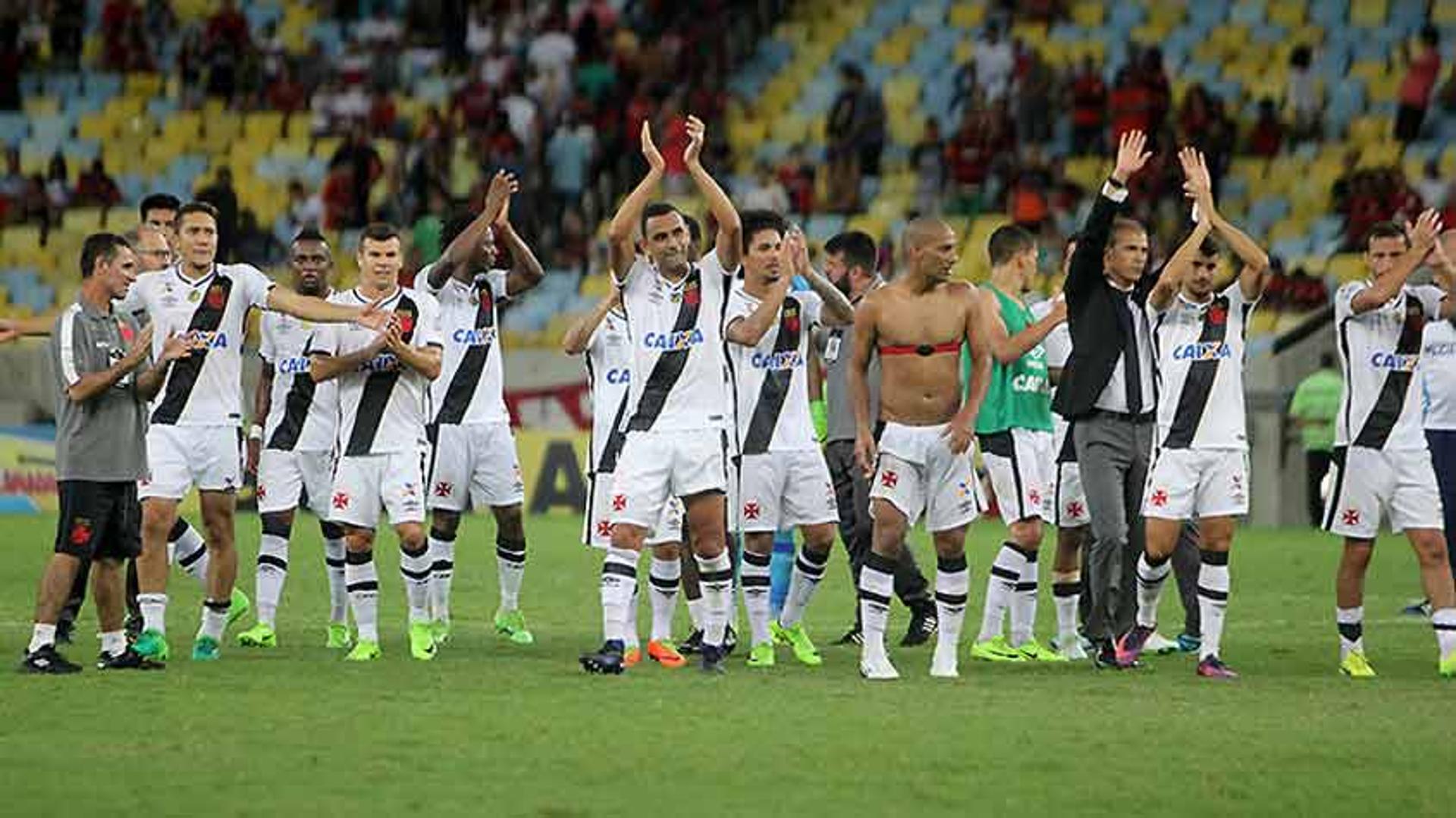 Confira as imagens do empate no clássico do Maracanã