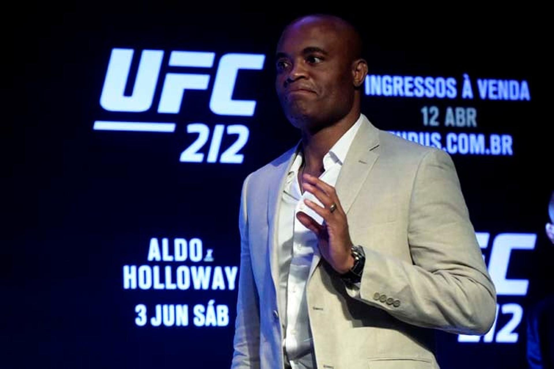 Anderson Silva espera adversário para lutar no UFC Rio