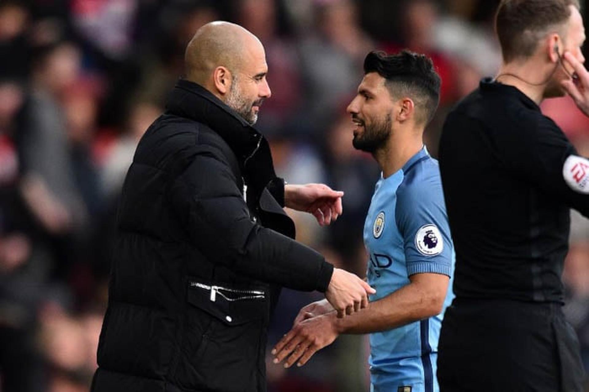 Aguero fez o terceiro do City e chegou a 11 gols em 11 jogos&nbsp;