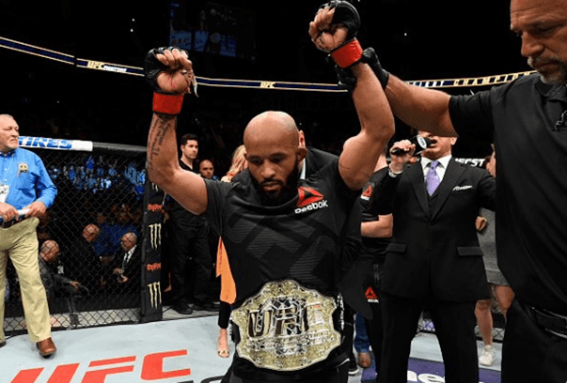 Demetrious Johnson manteve cinturão dos moscas no UFC Fight Night Kansas City