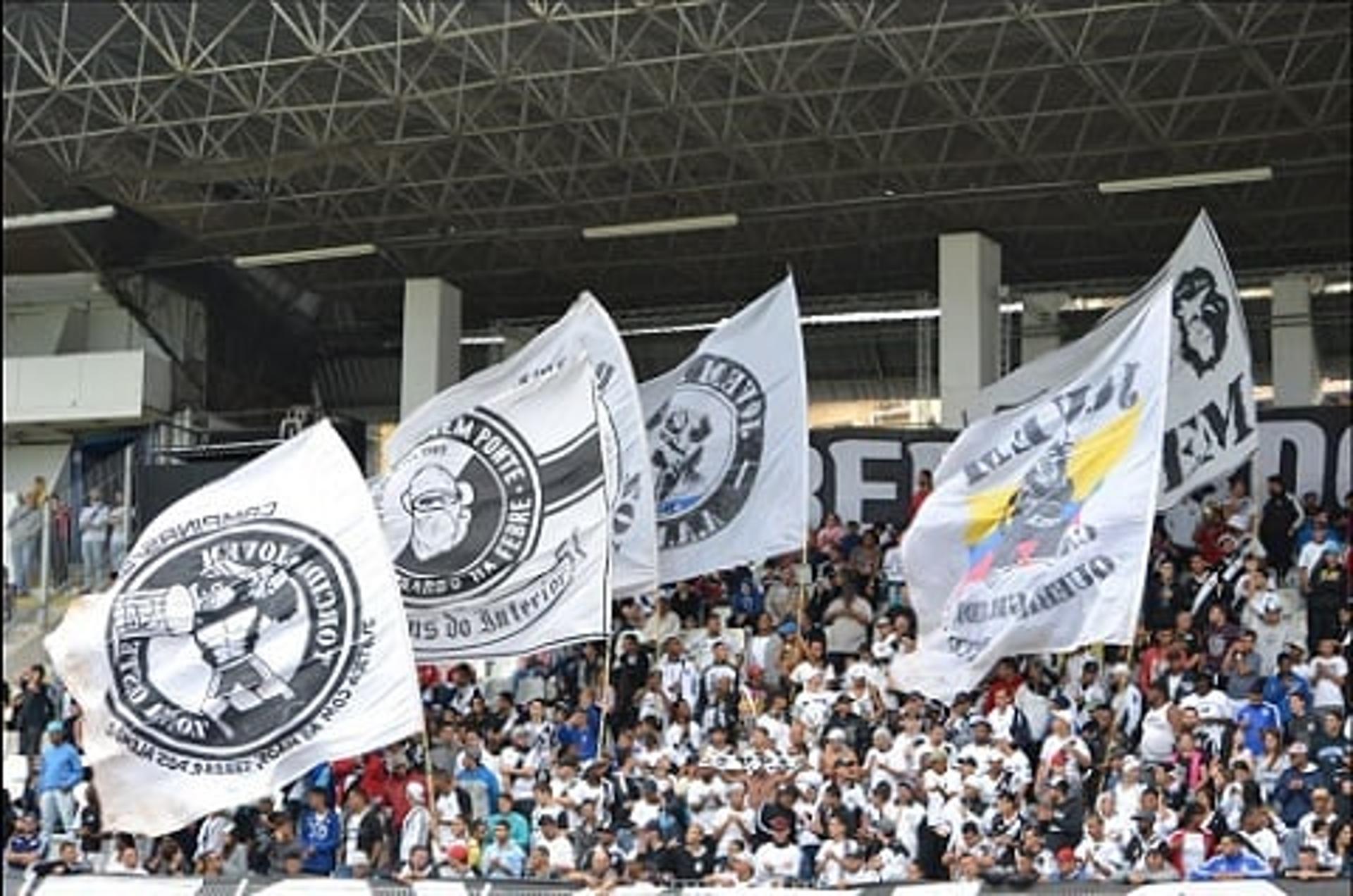 Torcedores comparecem a treino da Ponte&nbsp;