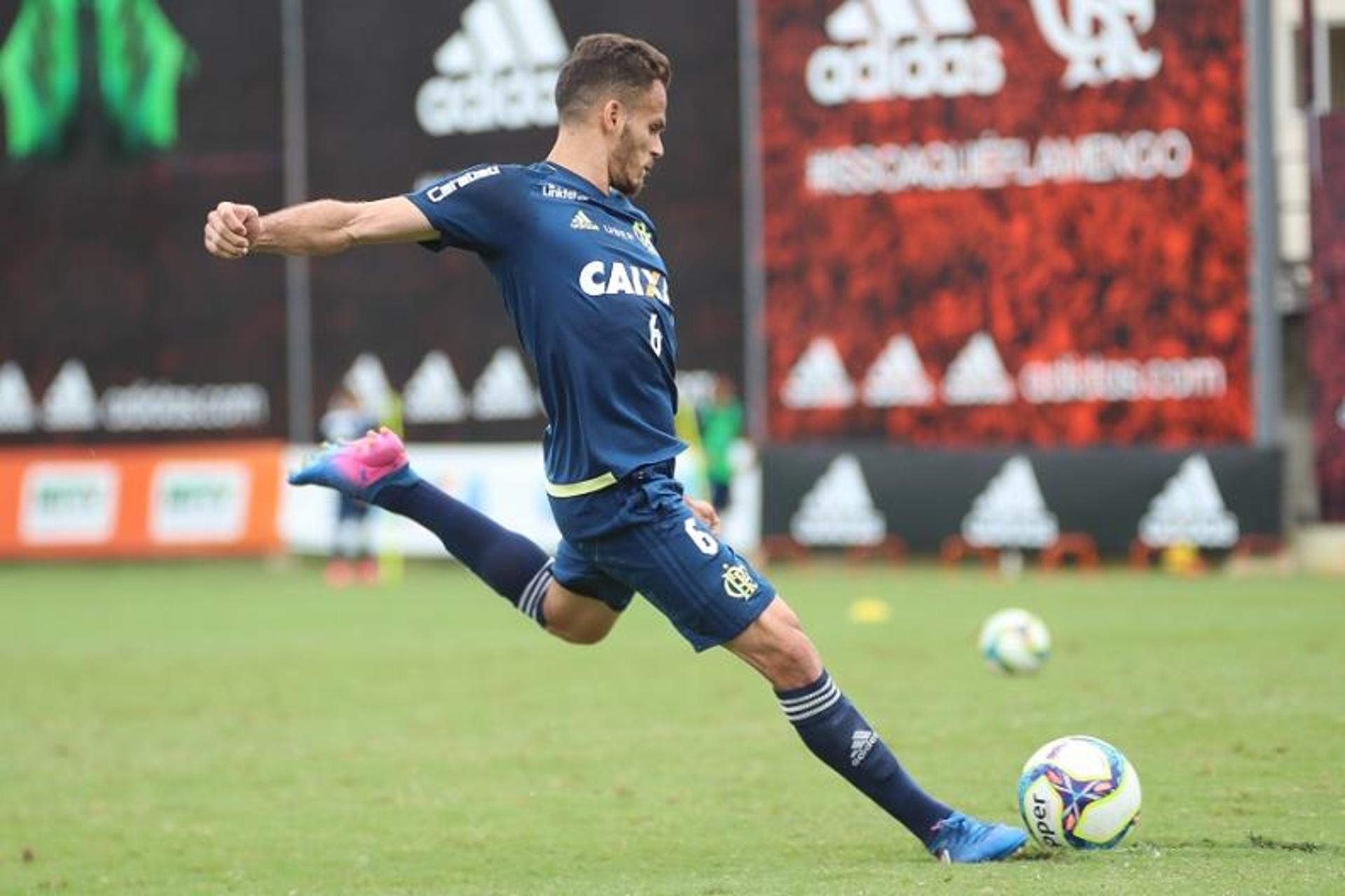 Renê em treino do Flamengo