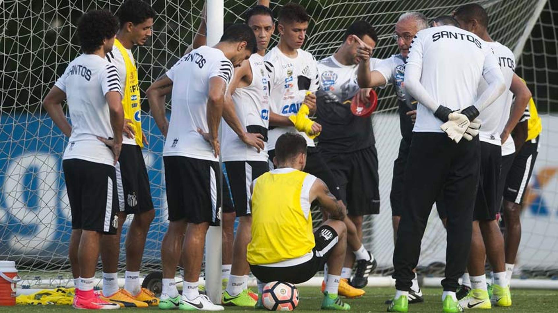 Dorival vai contar com as peças que tem no elenco para três competições