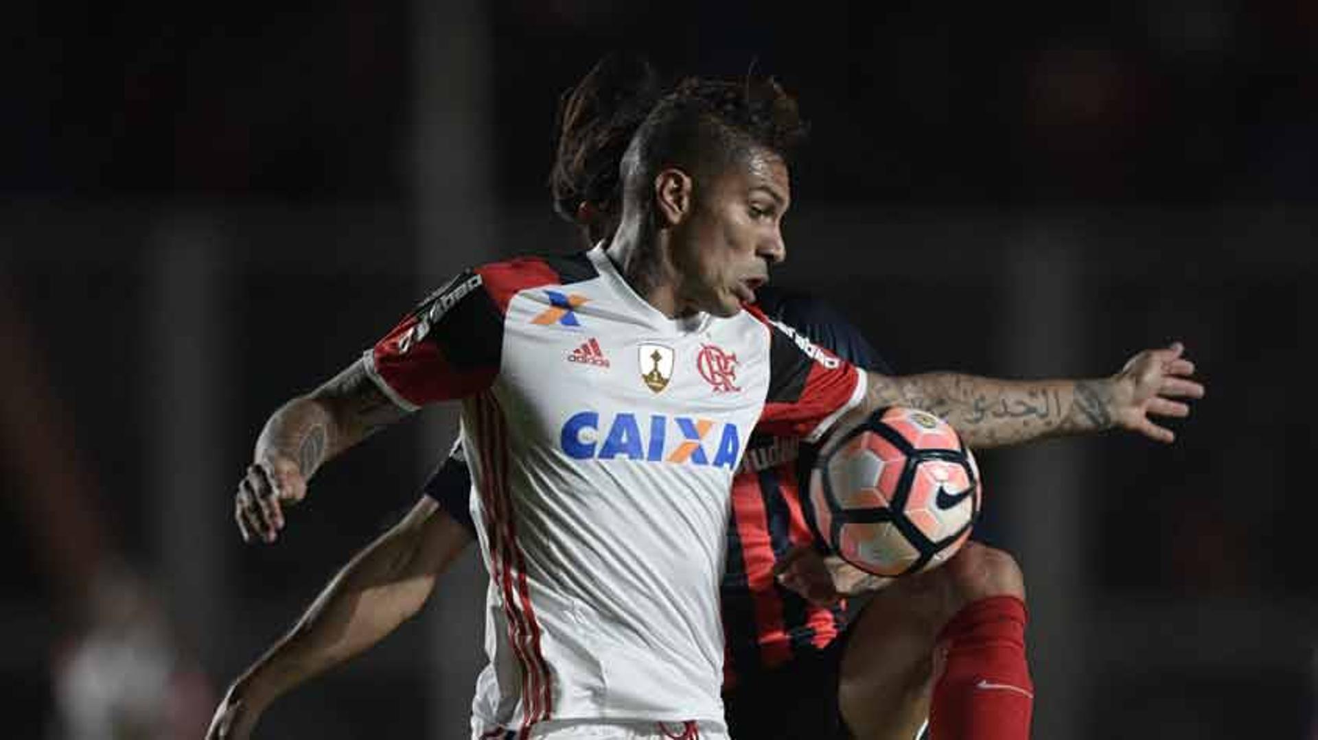 A mais recente veio com a derrota na última rodada da fase de grupos da Liberta, diante do San Lorenzo