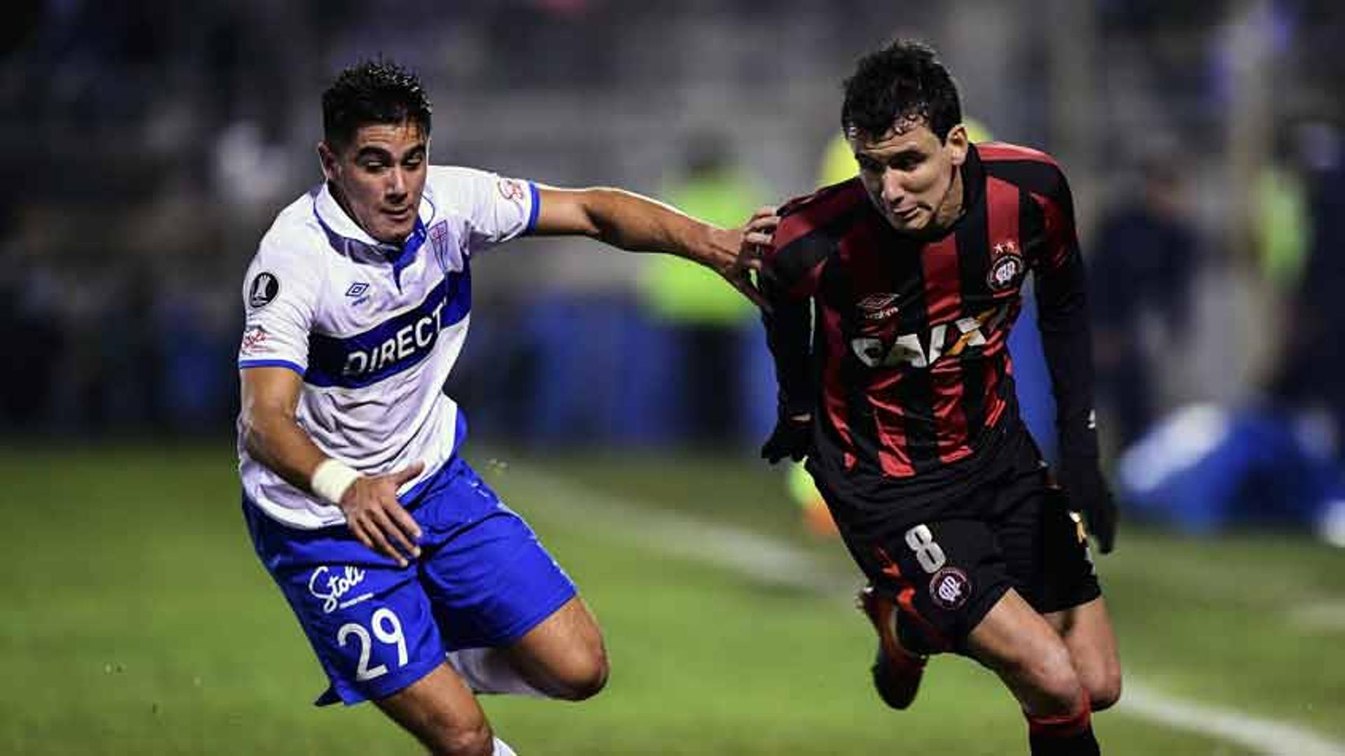 Universidad Católica X Atlético-PR