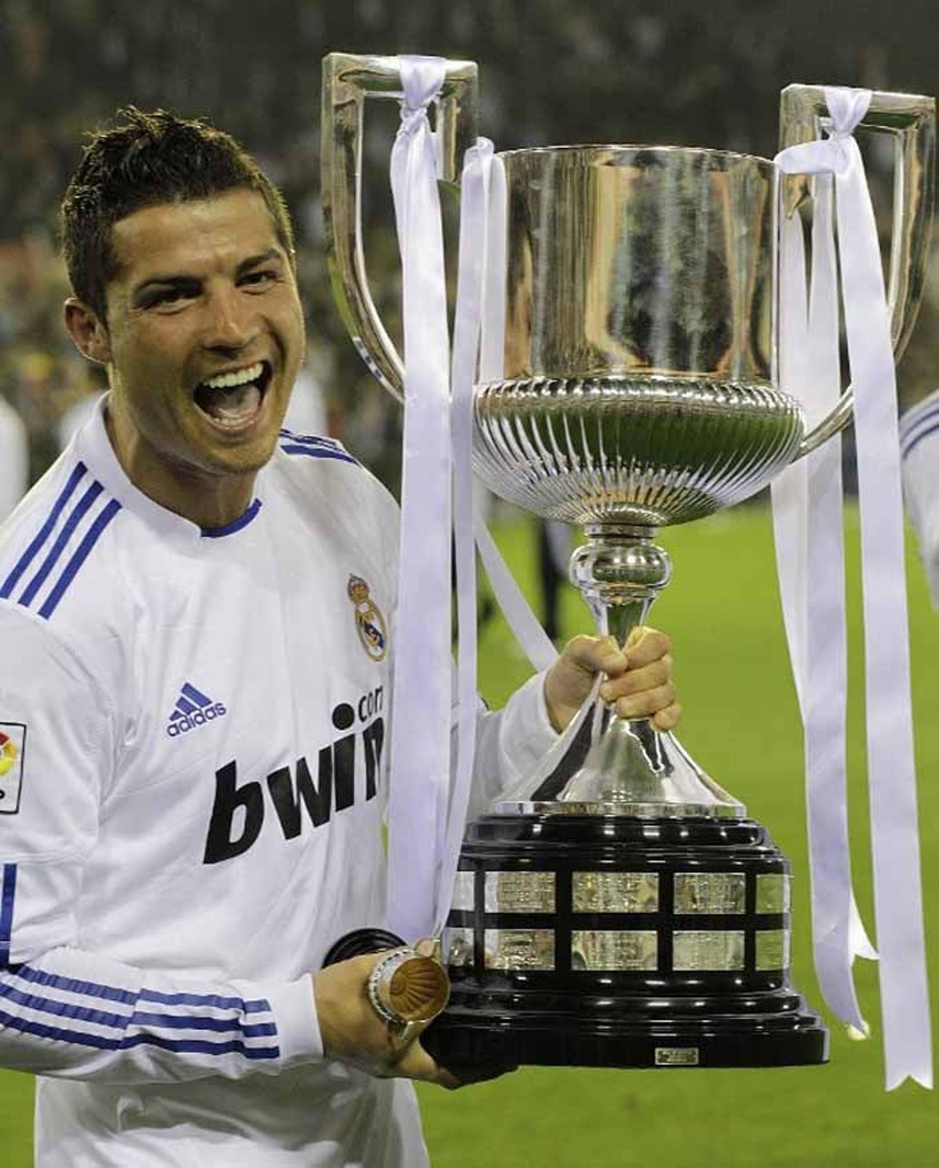 O primeiro título de peso de Cristiano Ronaldo pelo Real Madrid foi a conquista do título da Copa do Rei de 2011: vitória de 1 a 0 sobre o Barcelona com gol dele e fim de jejum de 17 anos na competição para os merengues