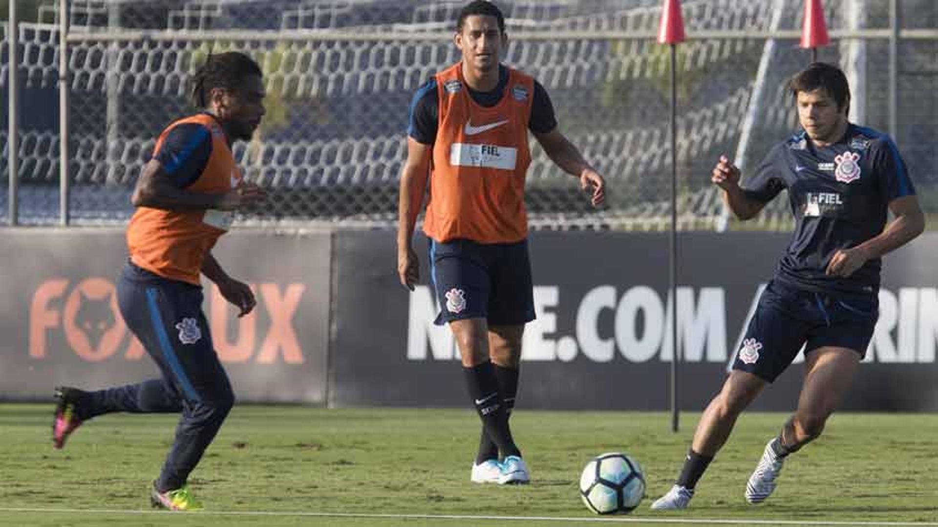 Imagens do treino desta quarta-feira no CT