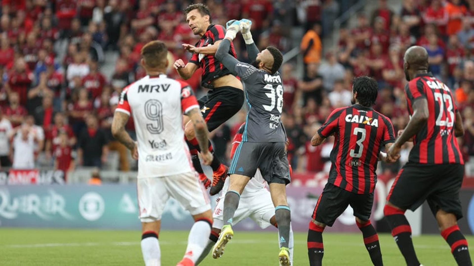 Atlético PR 1 x 1 Flamengo: as imagens na Arena da Baixada