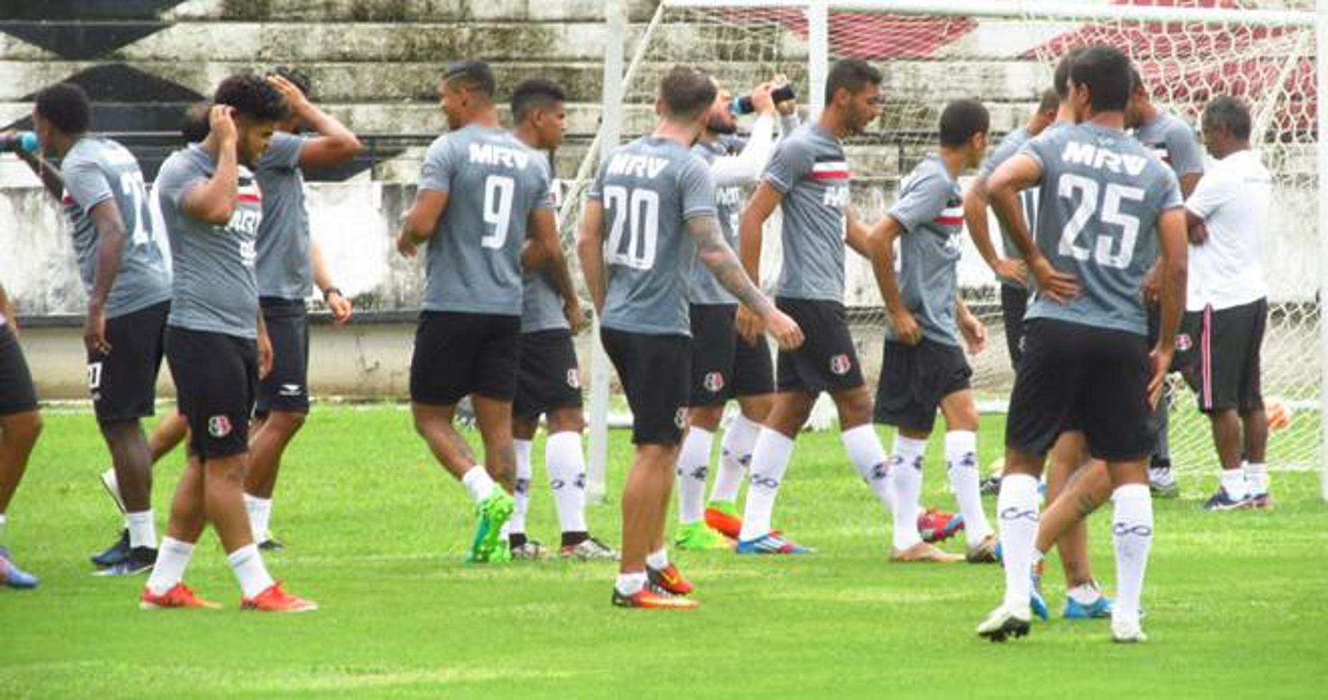 Augusto começa a treinar no Santa Cruz