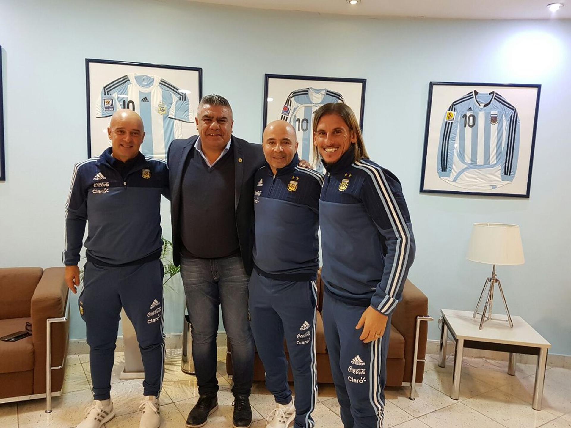 Sampaoli apresentado na Argentina