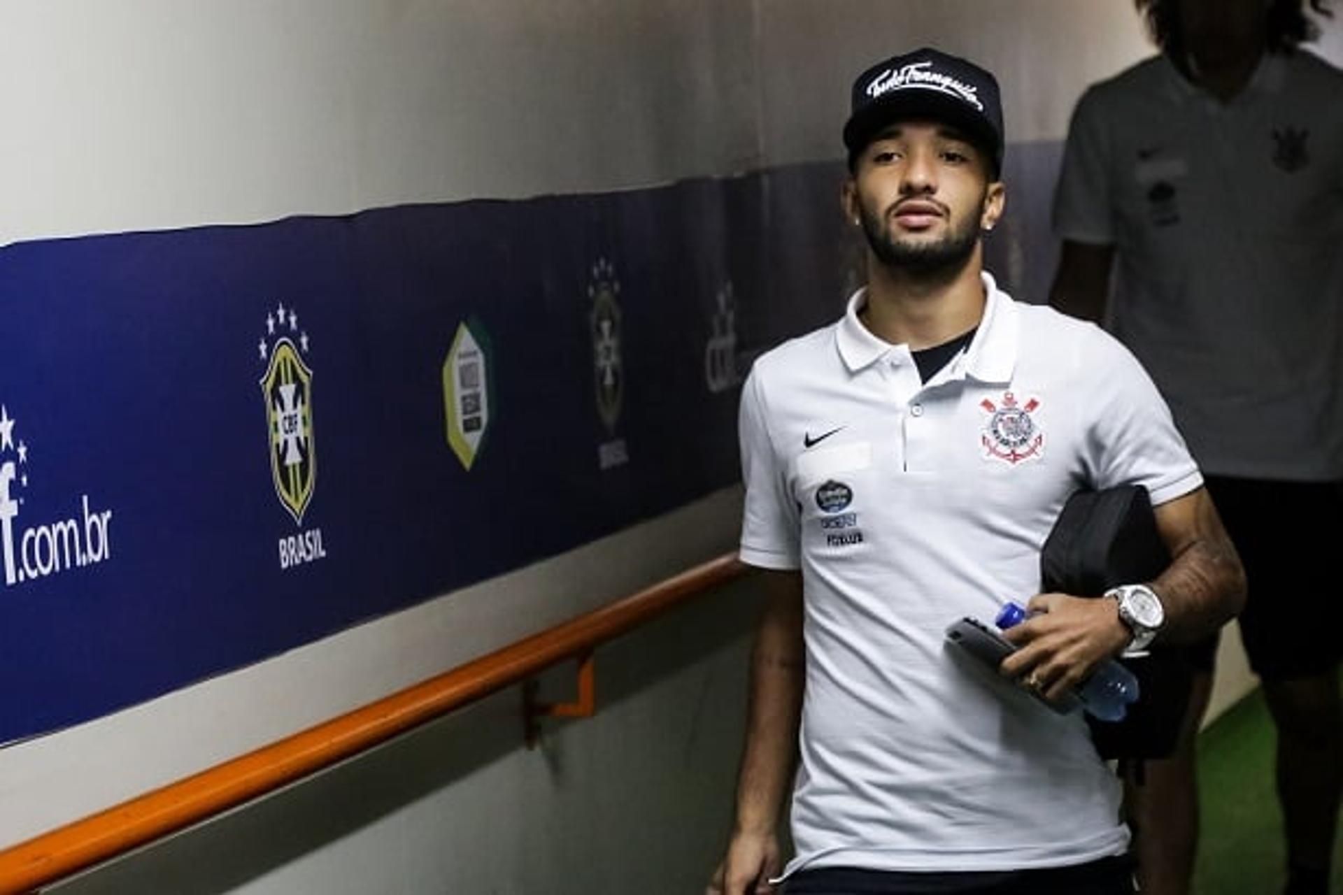 Clayson se diz tranquilo para atuar