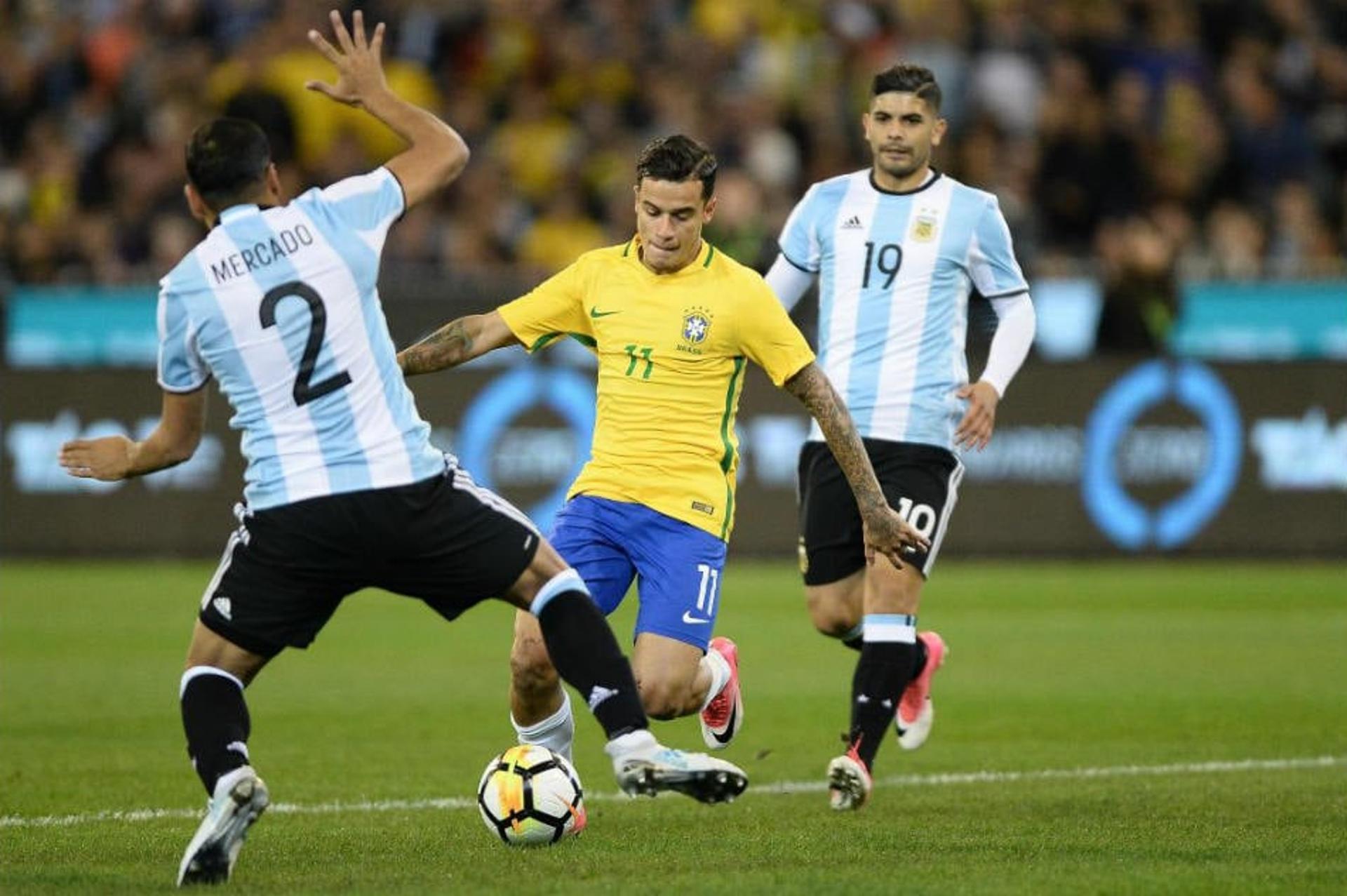 Brasil x Argentina, Coutinho avança ante a marcação de Mercado