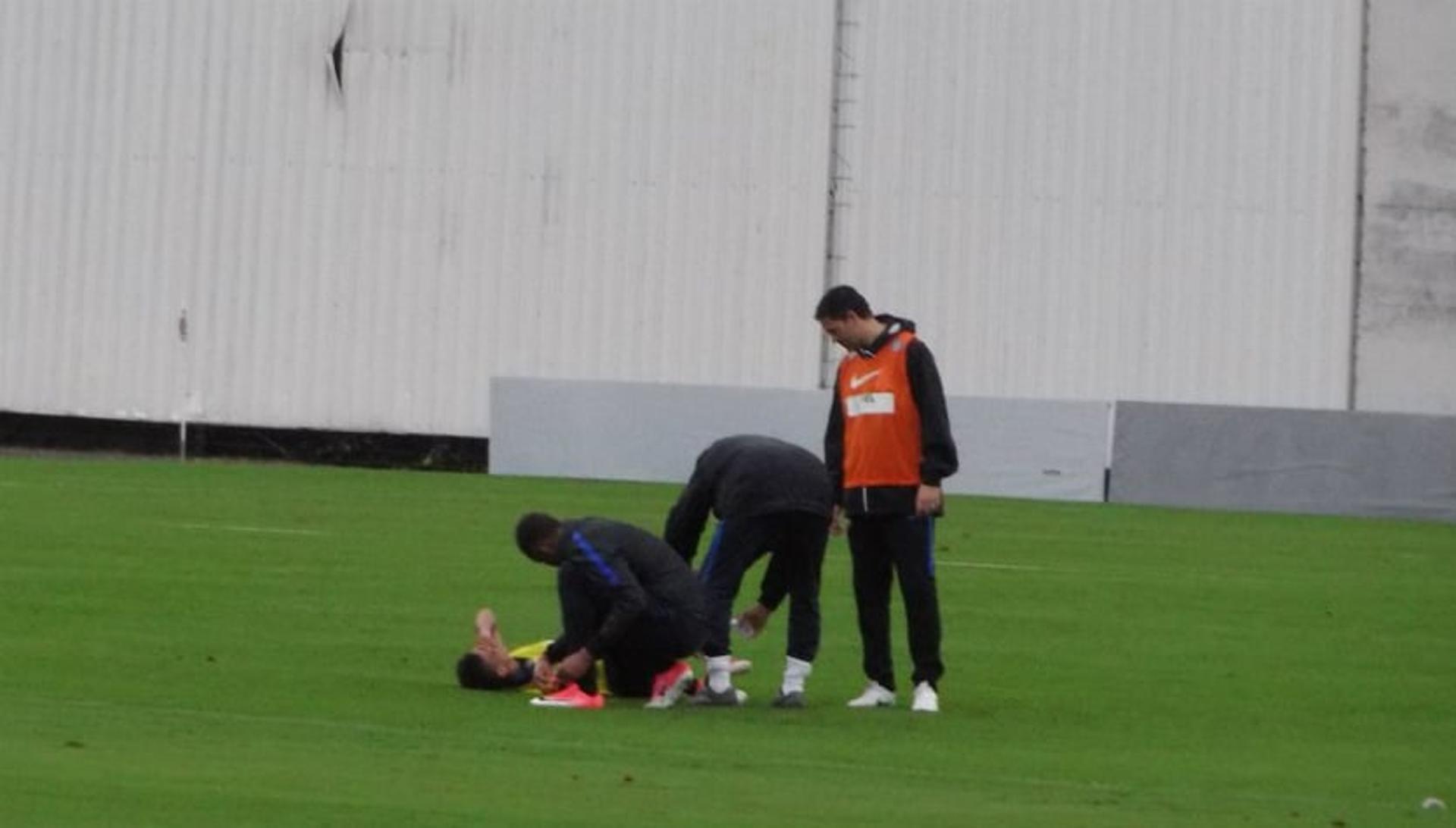 Pedrinho foi atendido após o treino desta terça